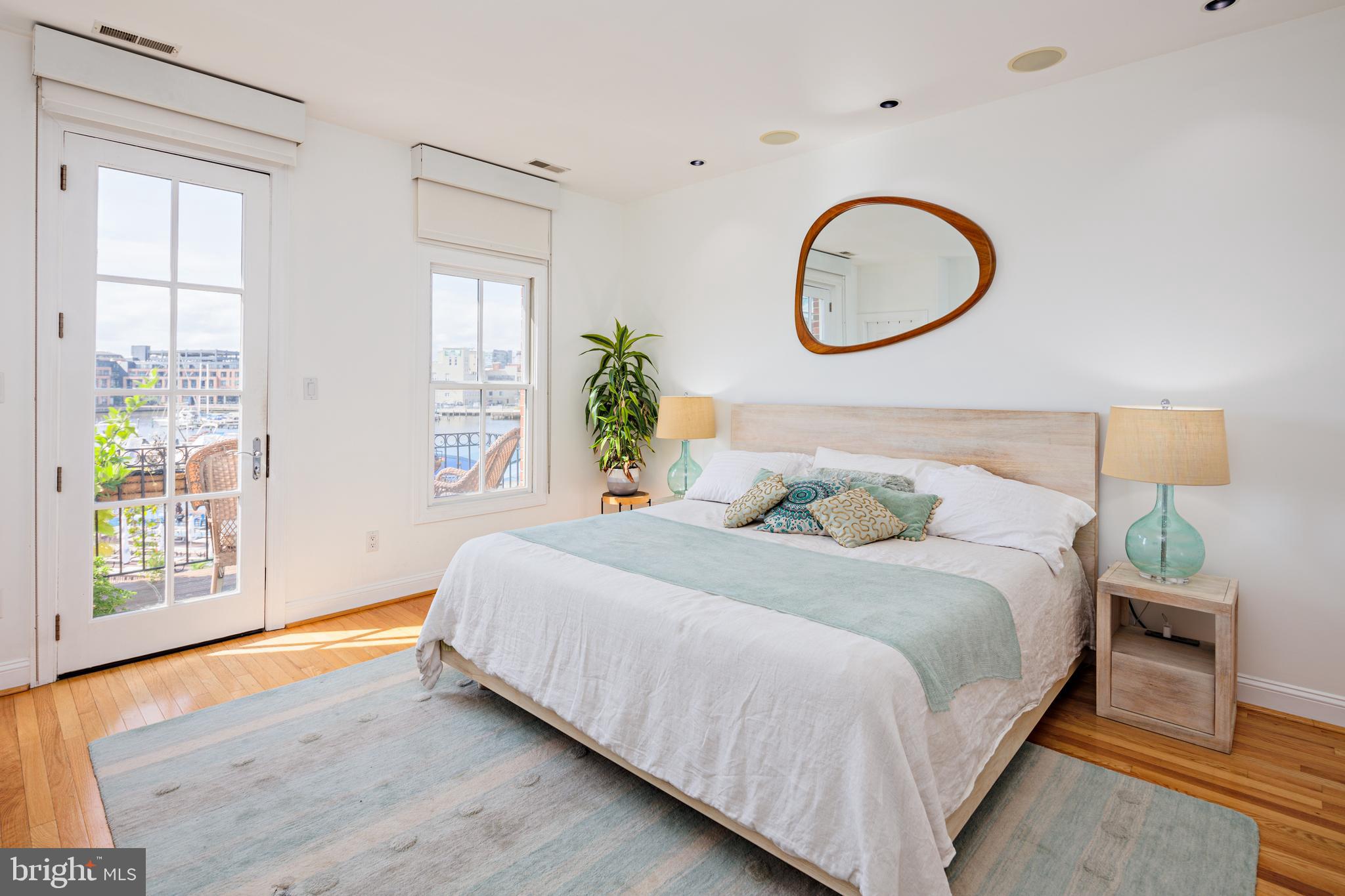 NORTH SHORE - Residential Lease