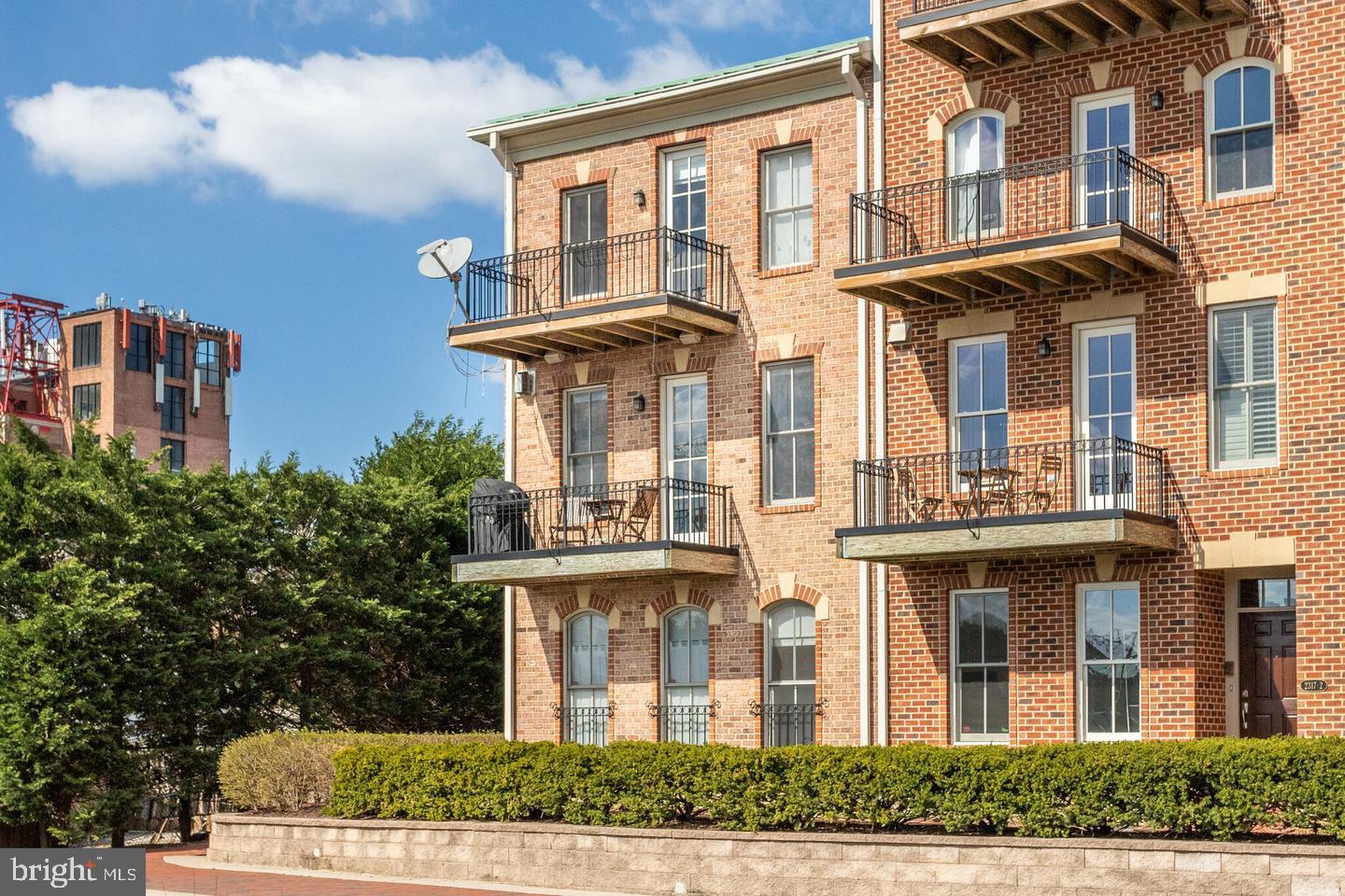 NORTH SHORE - Residential Lease