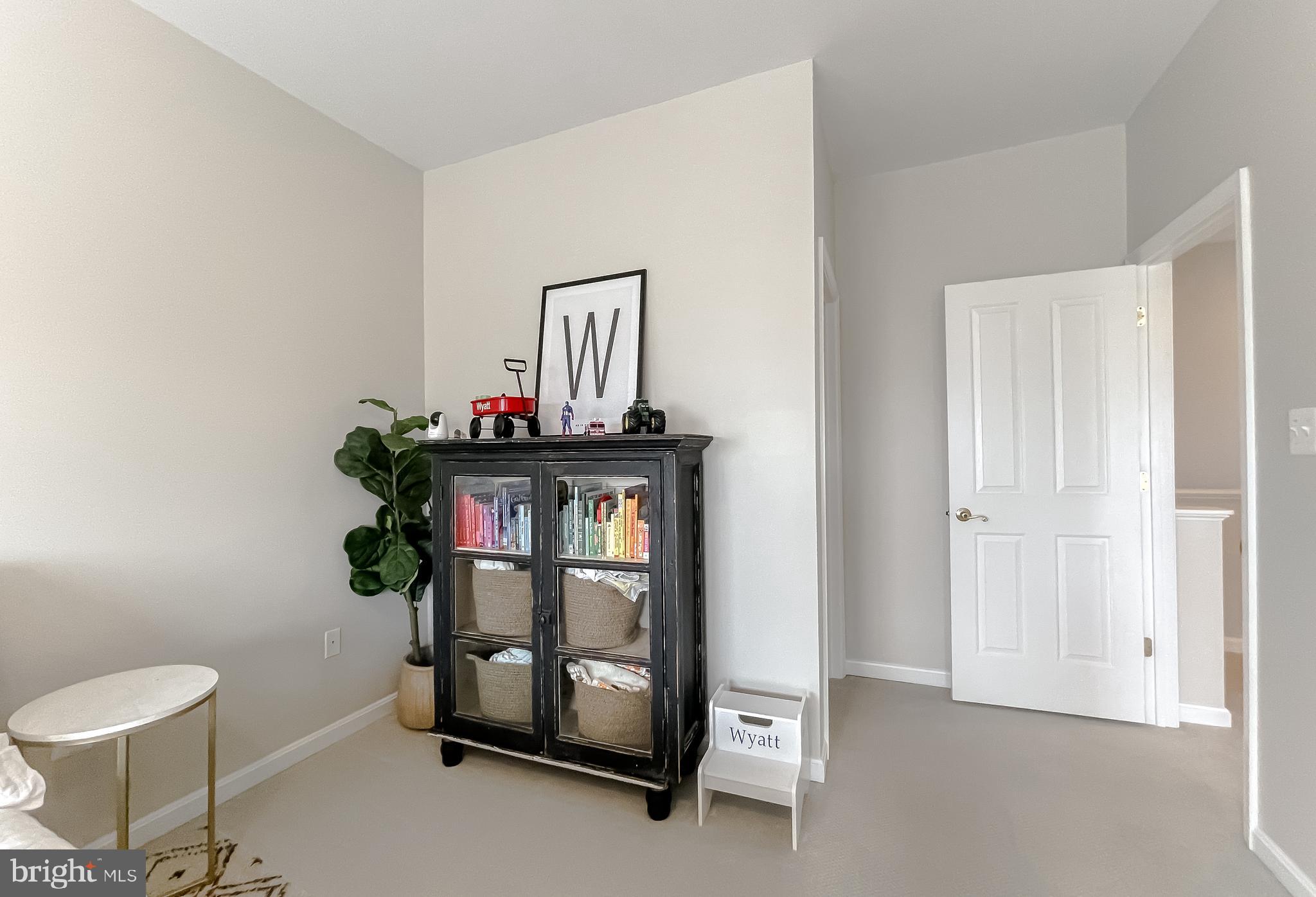 ST GEORGE PIER - Residential