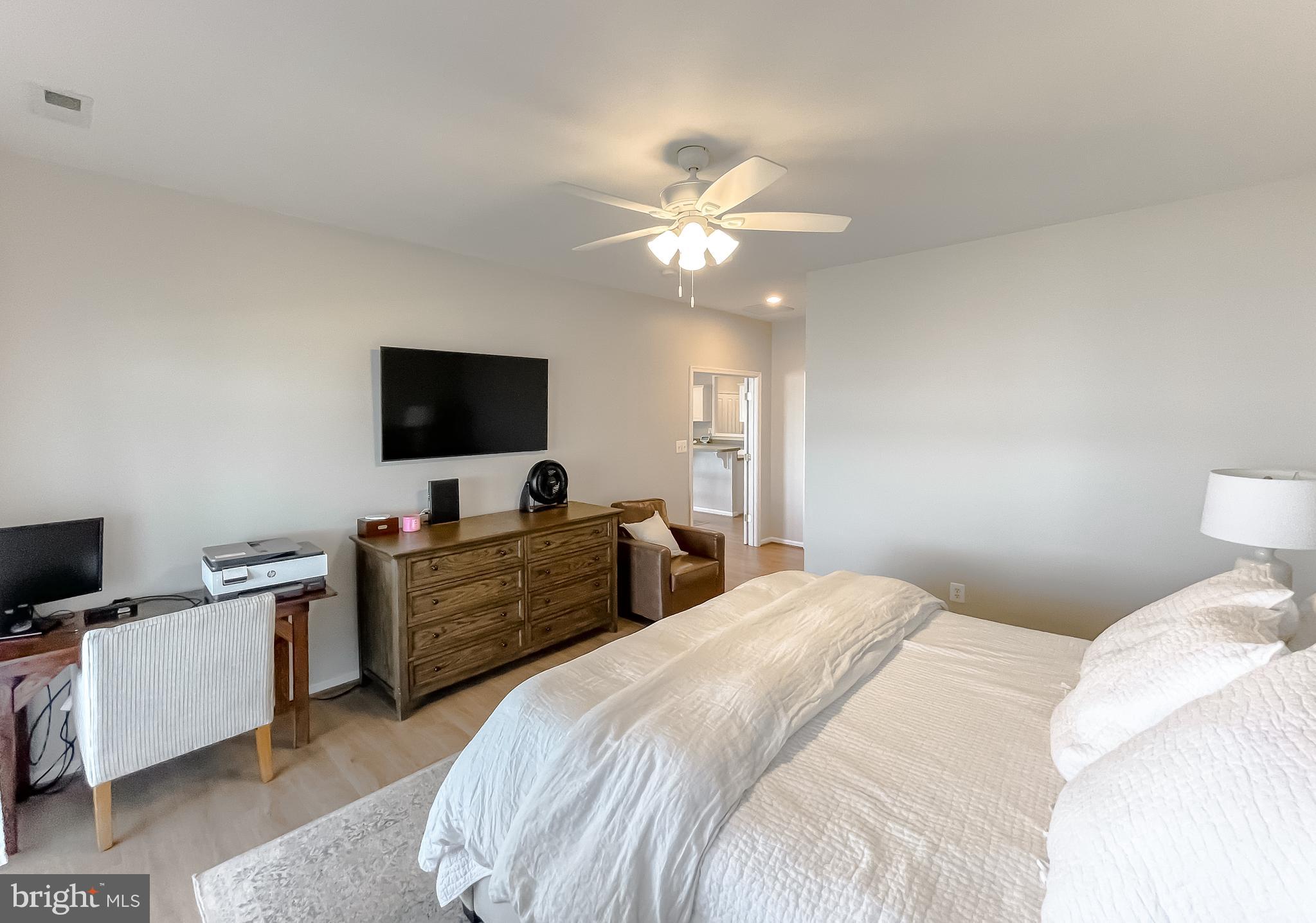 ST GEORGE PIER - Residential