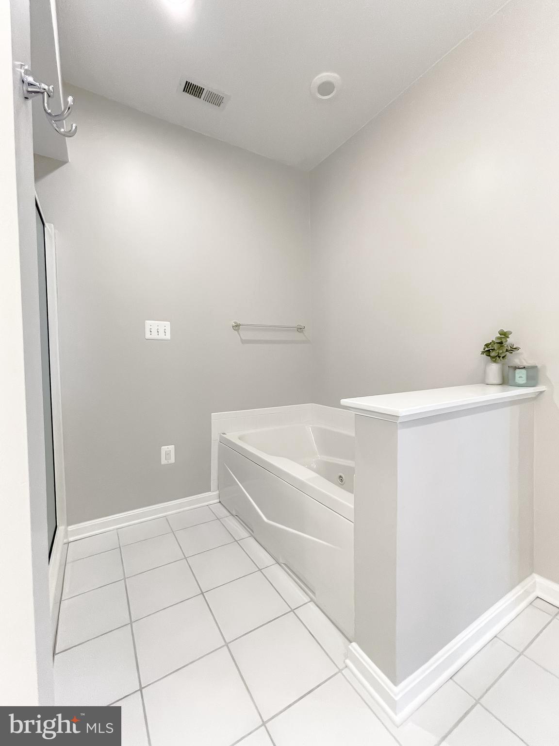 ST GEORGE PIER - Residential