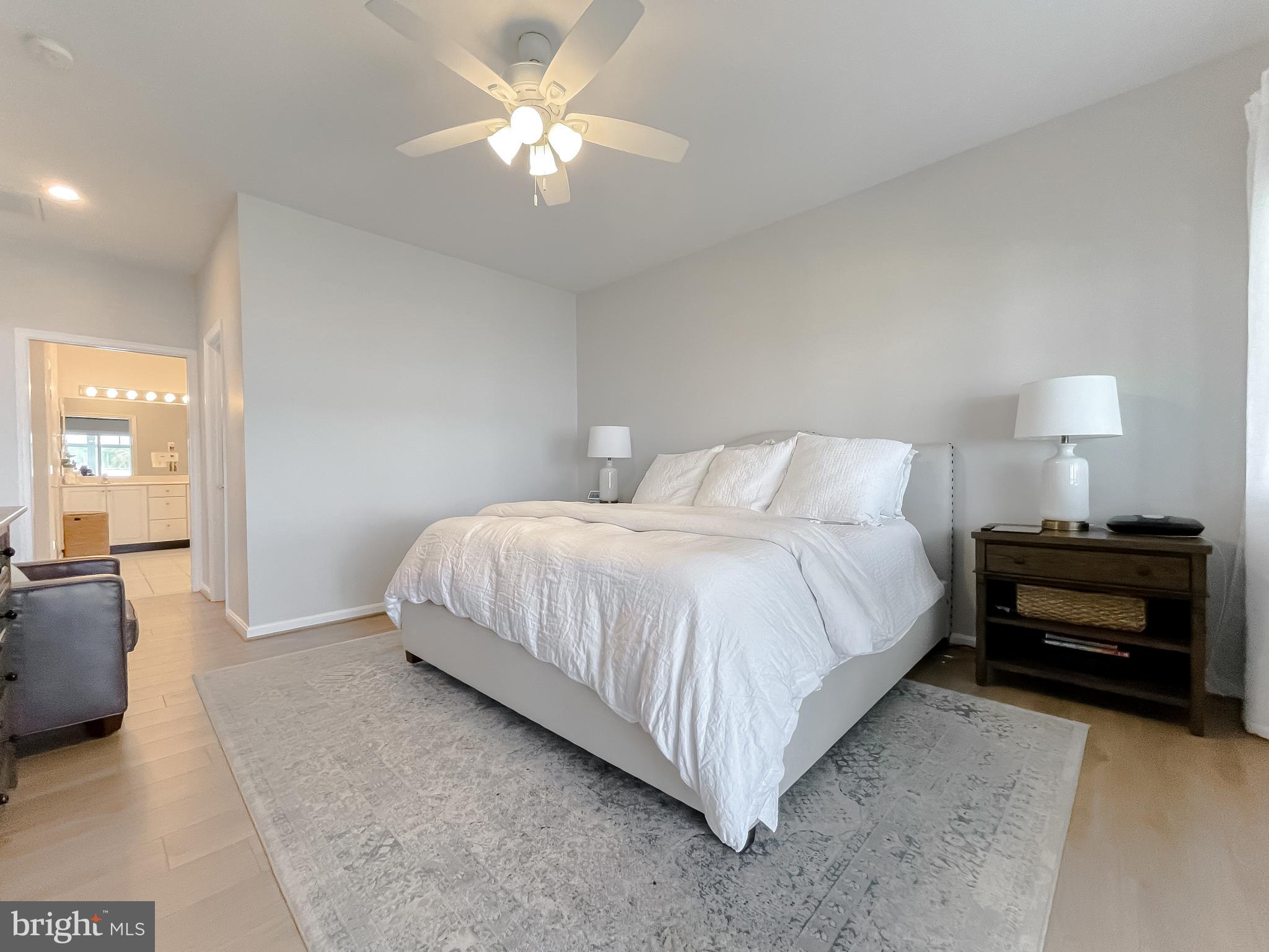 ST GEORGE PIER - Residential