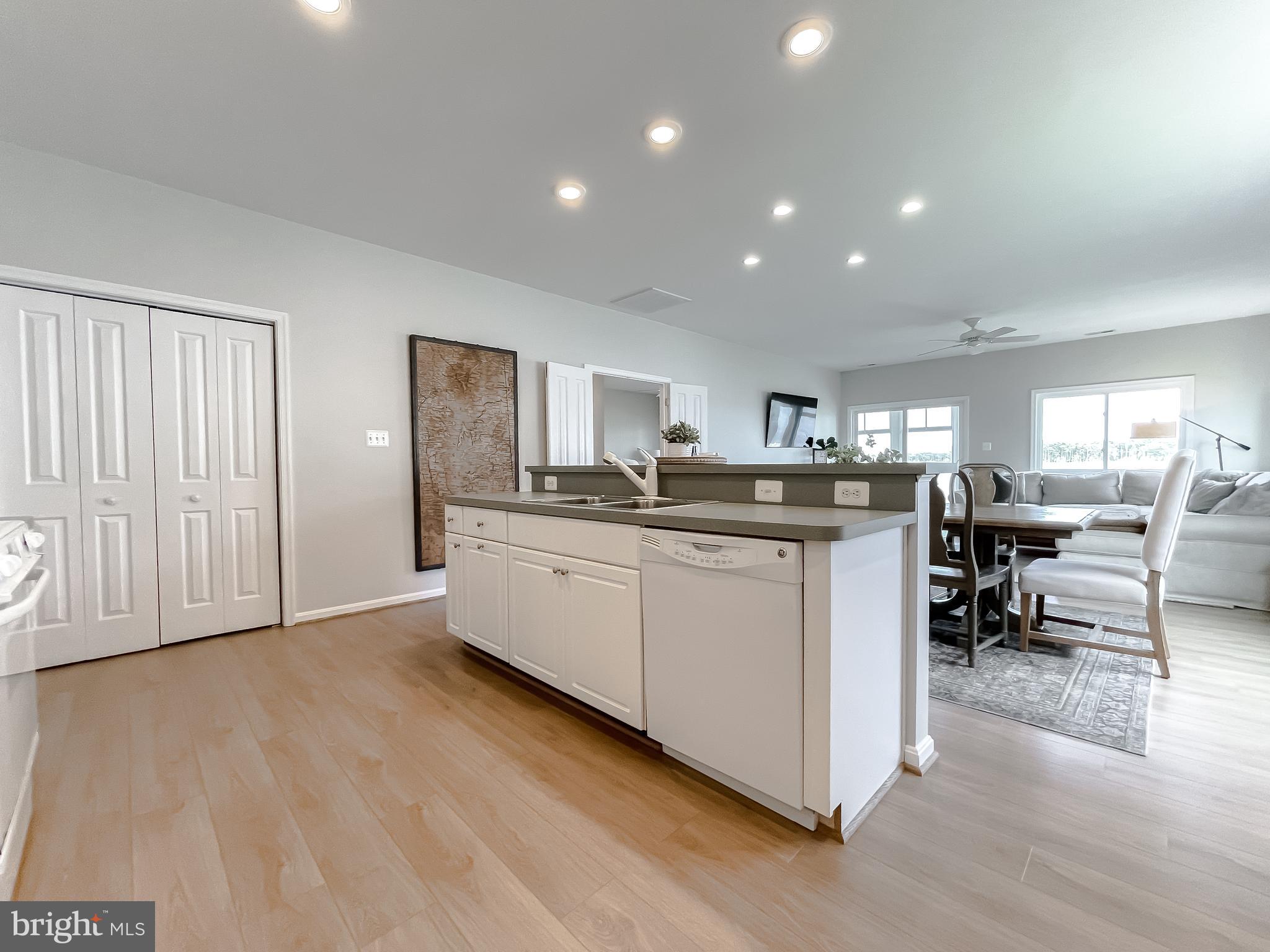 ST GEORGE PIER - Residential