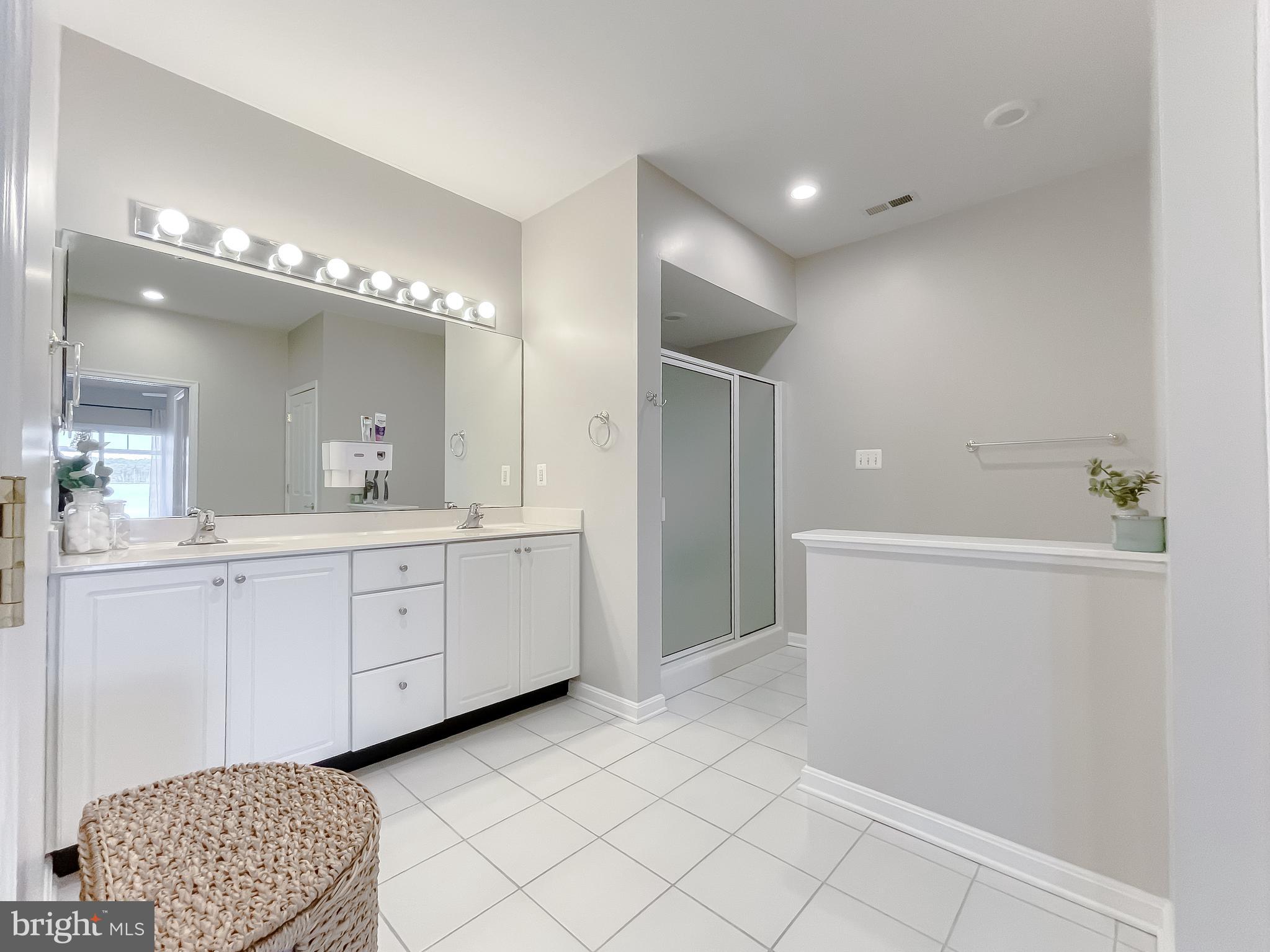 ST GEORGE PIER - Residential