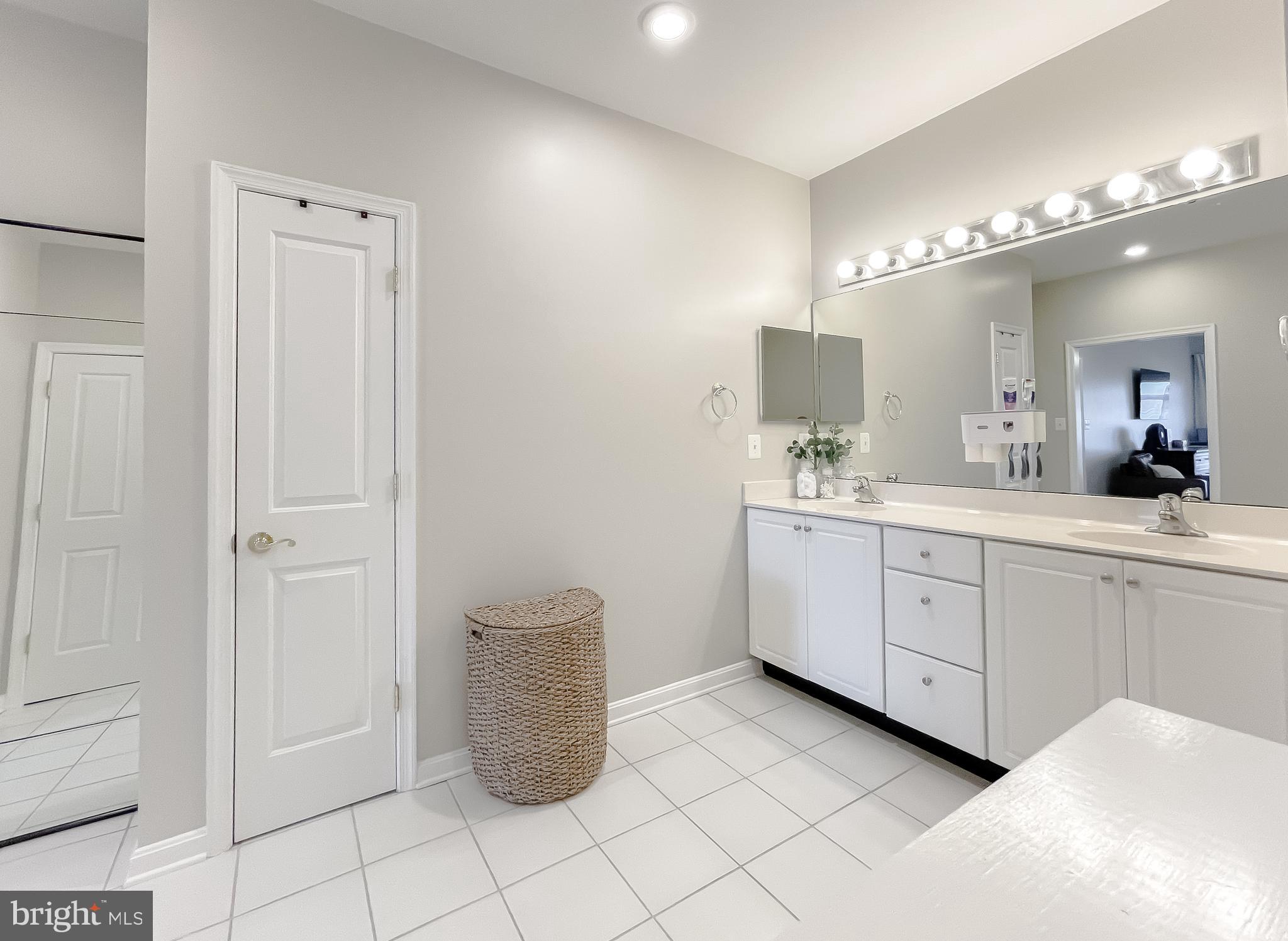 ST GEORGE PIER - Residential