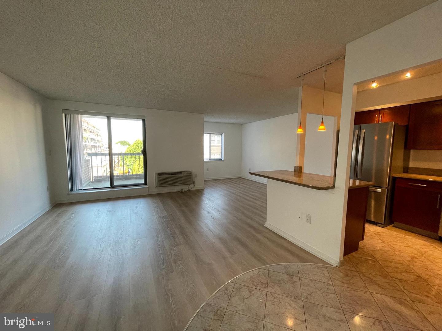 200-10 LOMBARD STREET 501
