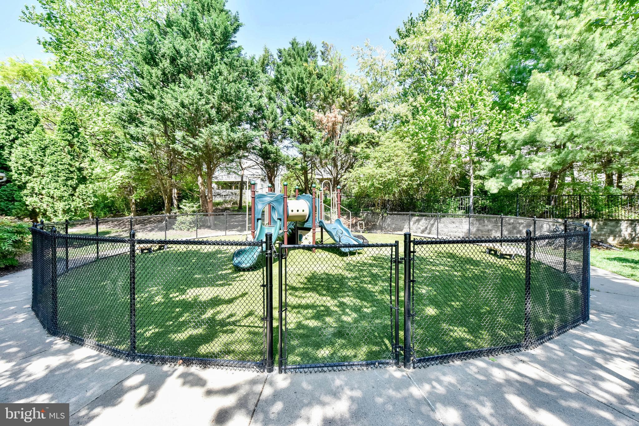 FOX MILL STATION - Residential