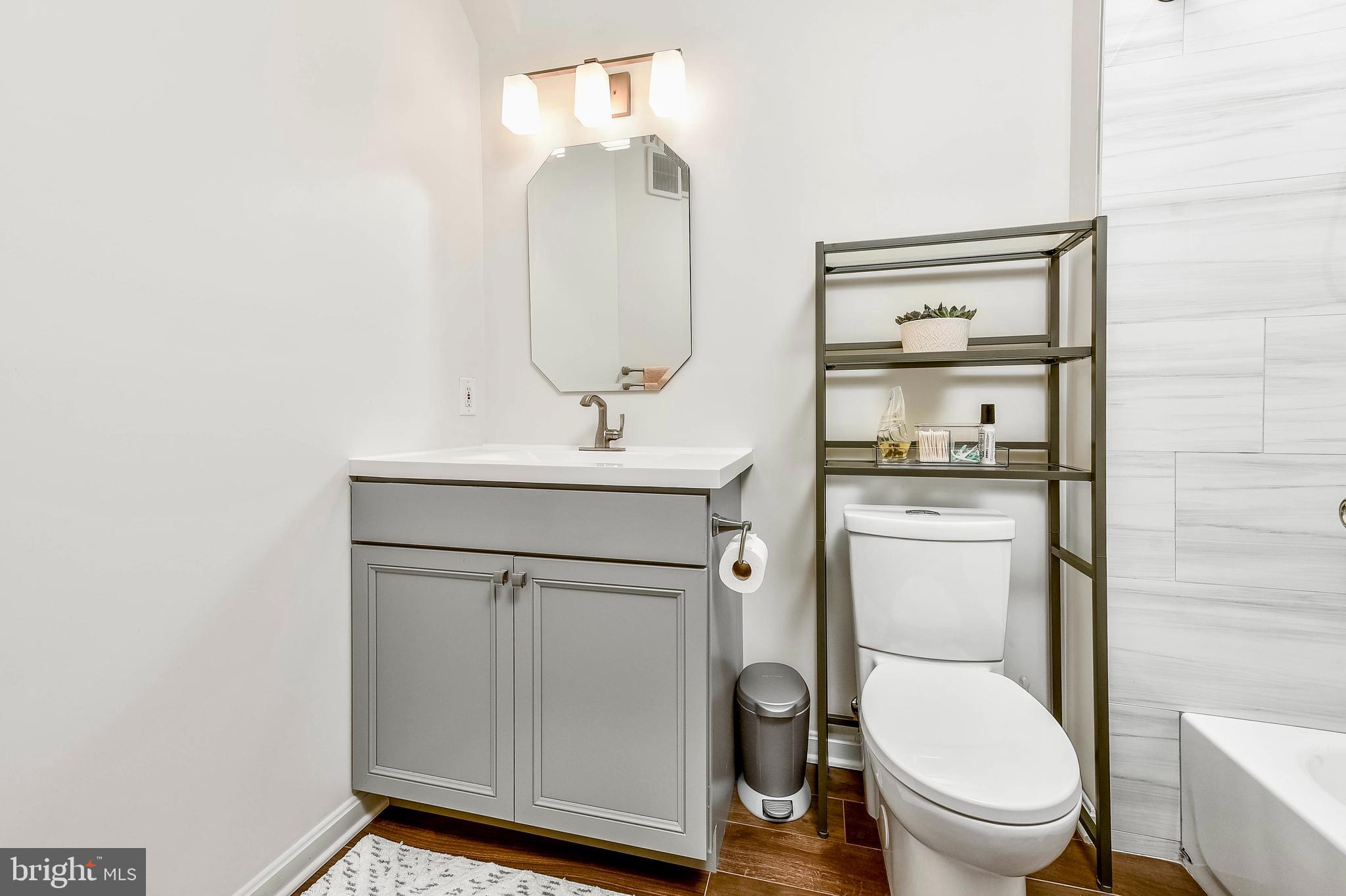 FOX MILL STATION - Residential