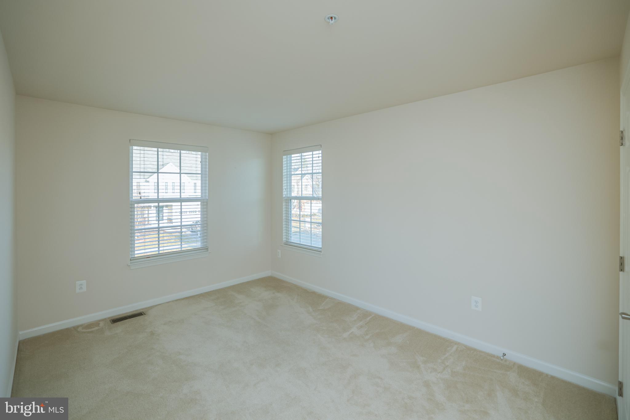 PINE GROVE - Residential Lease