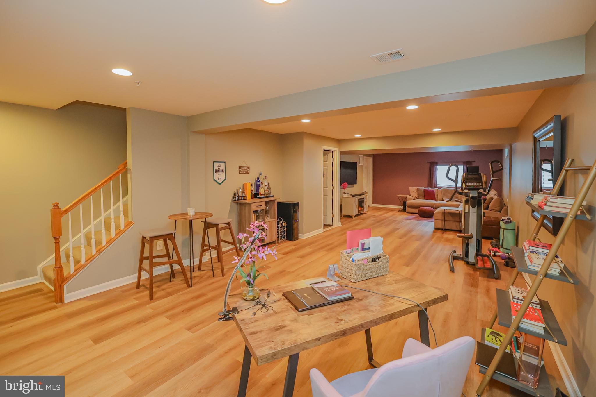 PINE GROVE - Residential Lease