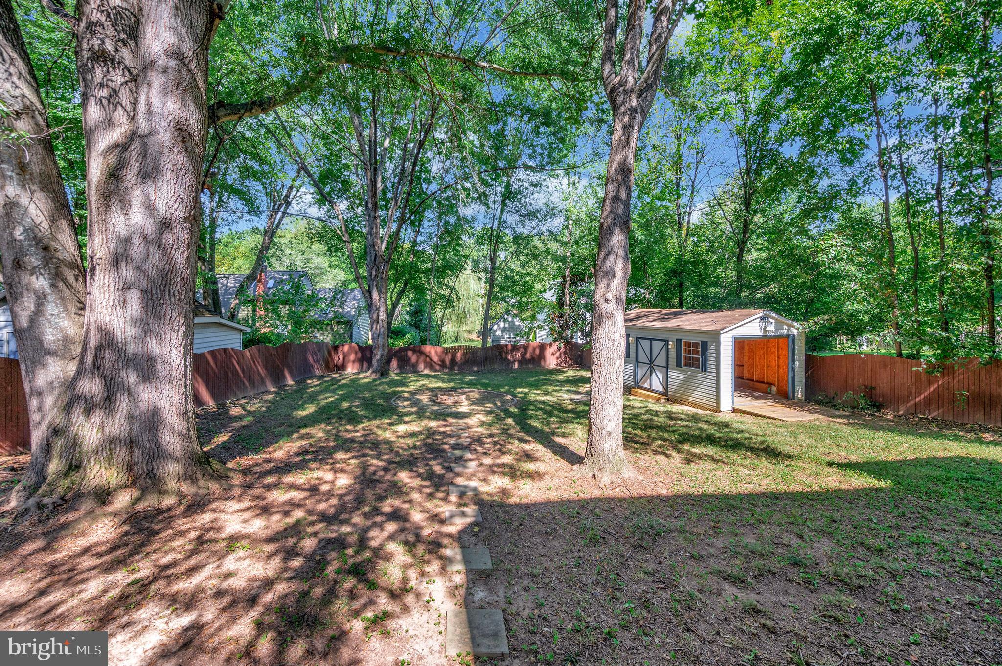 CAMELOT - Residential