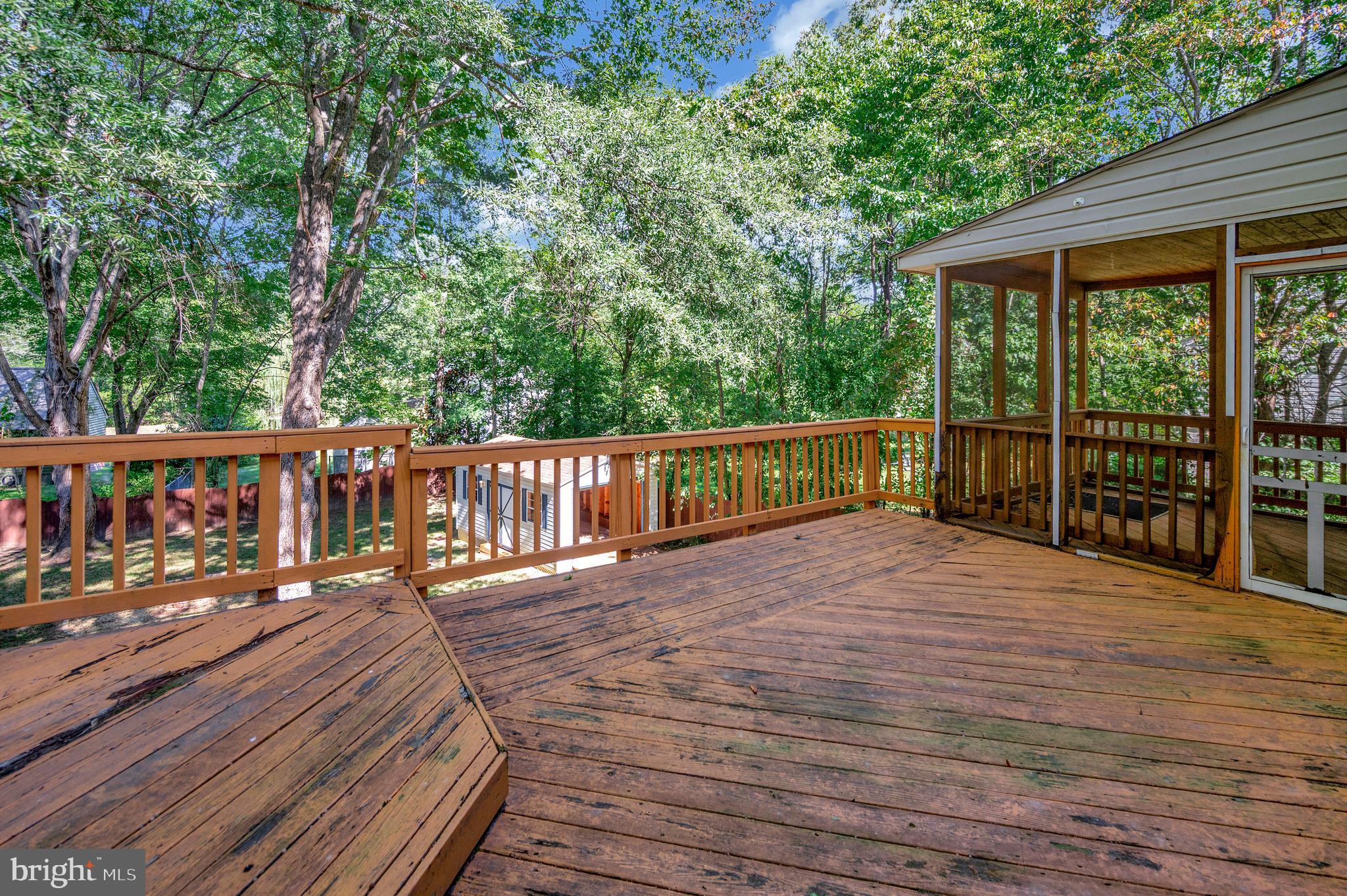 CAMELOT - Residential