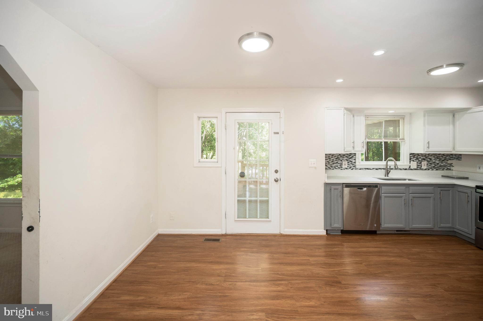 CAMELOT - Residential