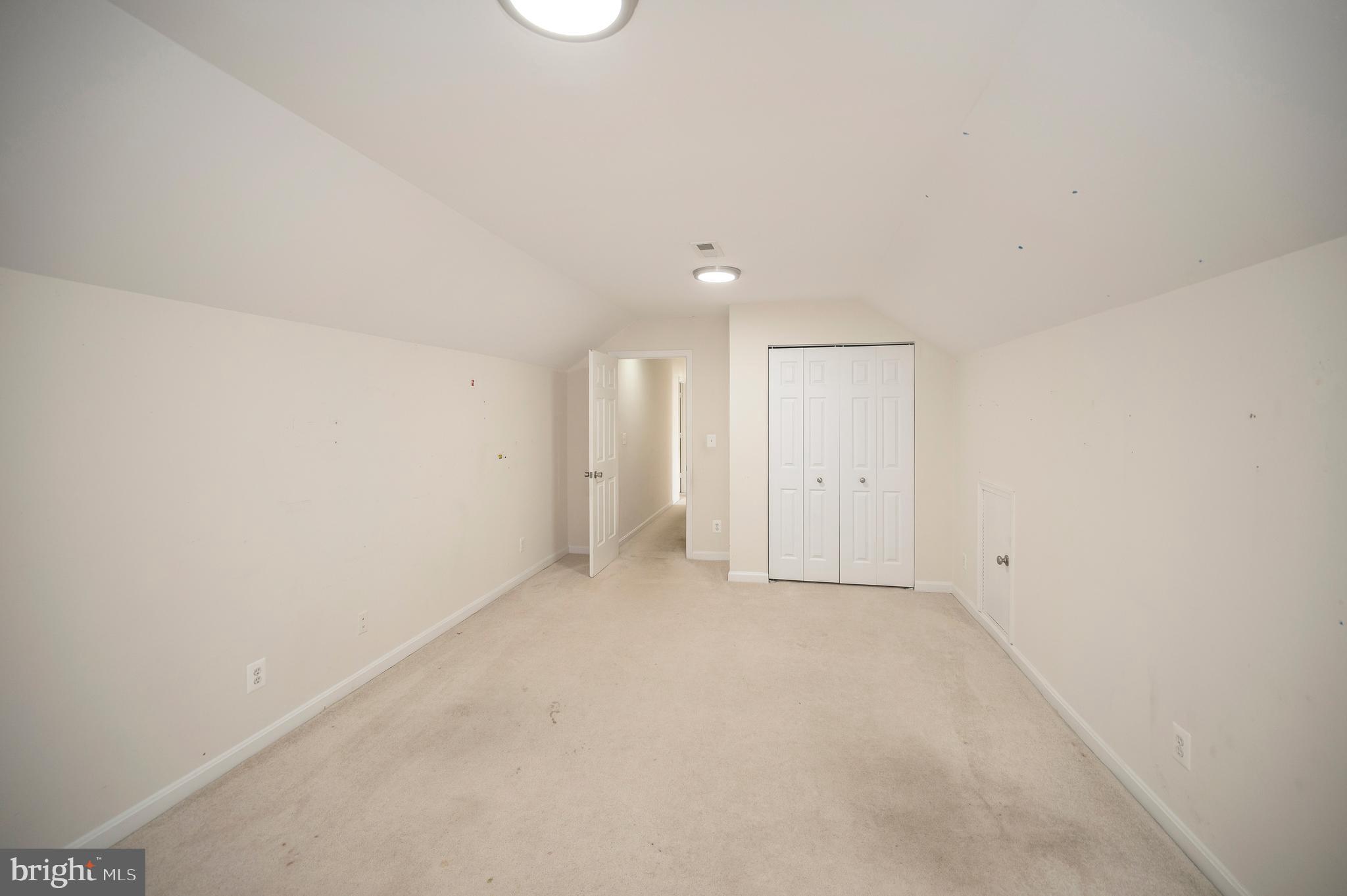 CAMELOT - Residential