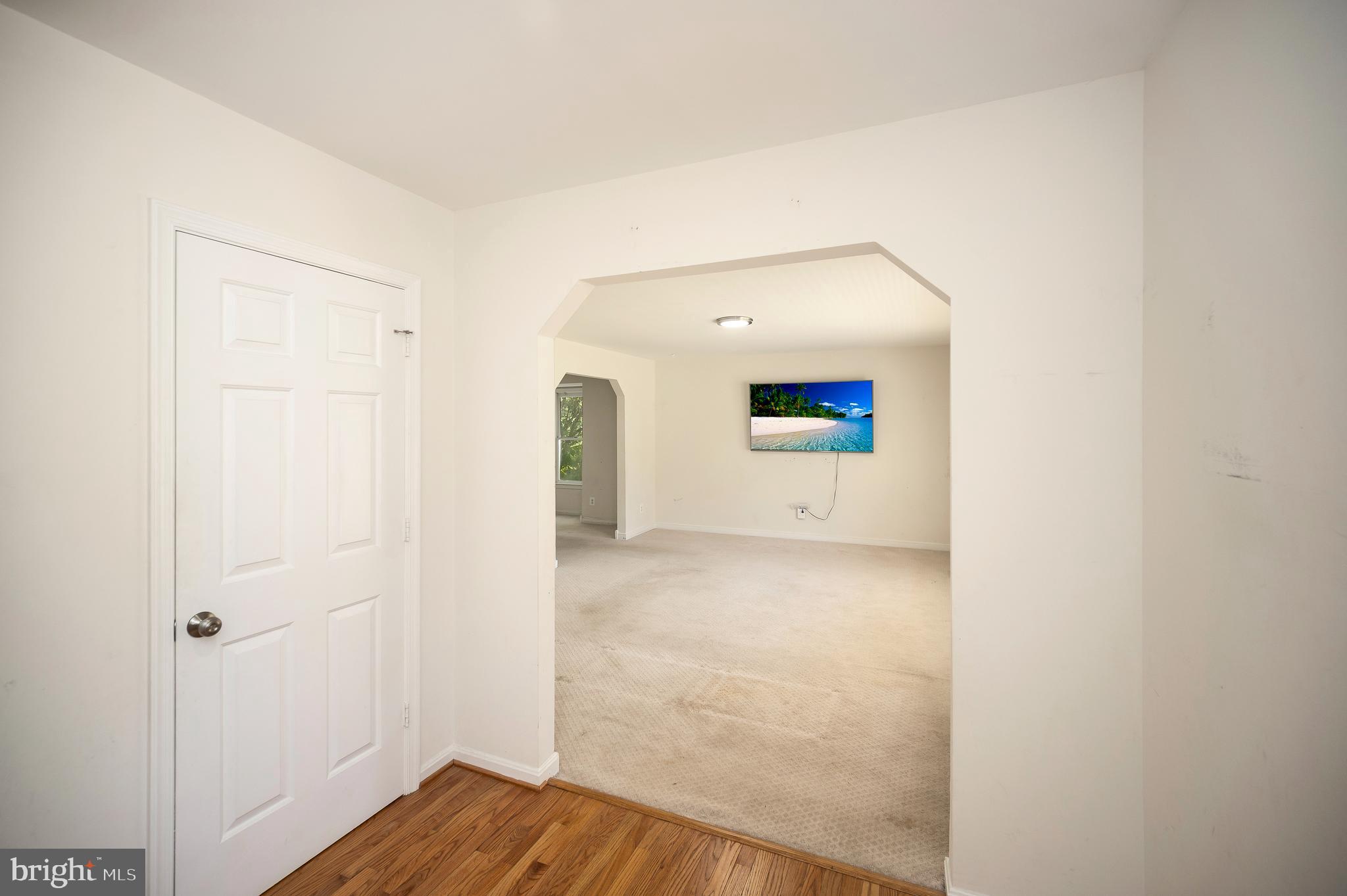 CAMELOT - Residential