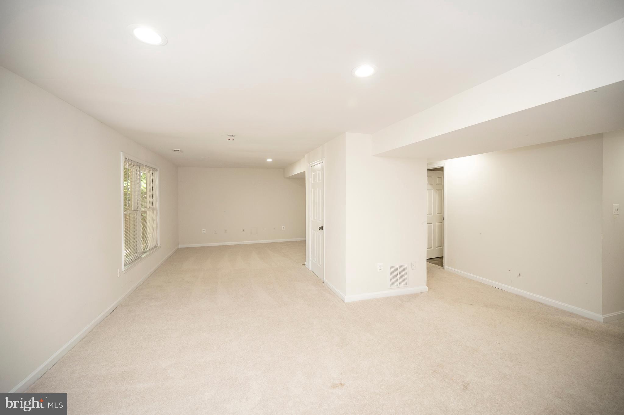 CAMELOT - Residential