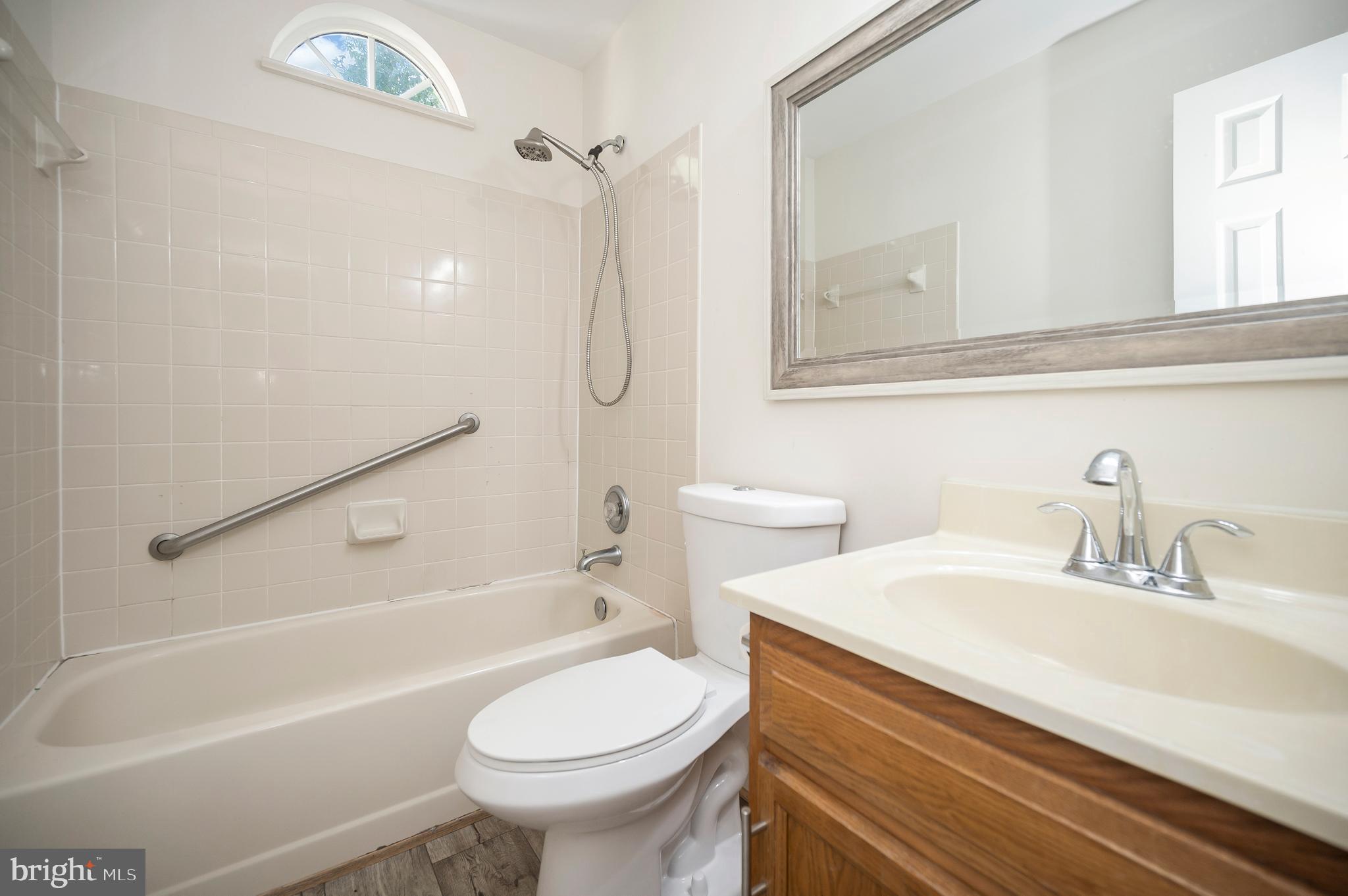 CAMELOT - Residential