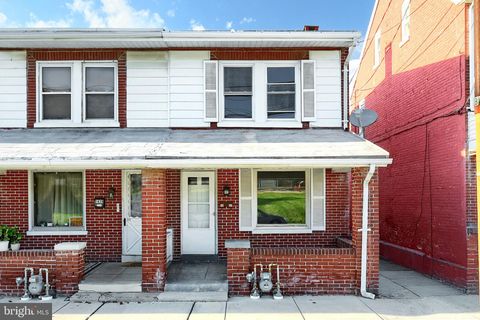 1437 W KING STREET YORK PA 17404
