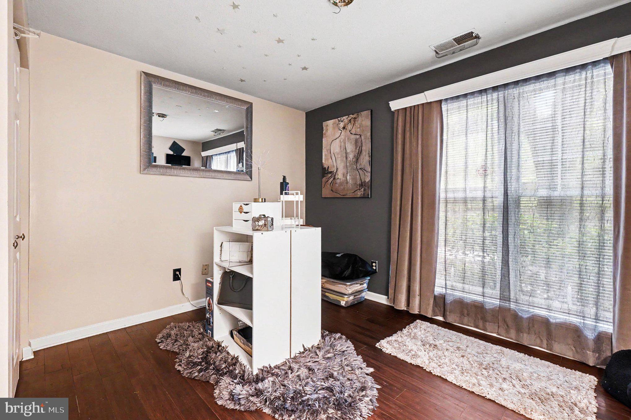 ASHLAR HILL - Residential
