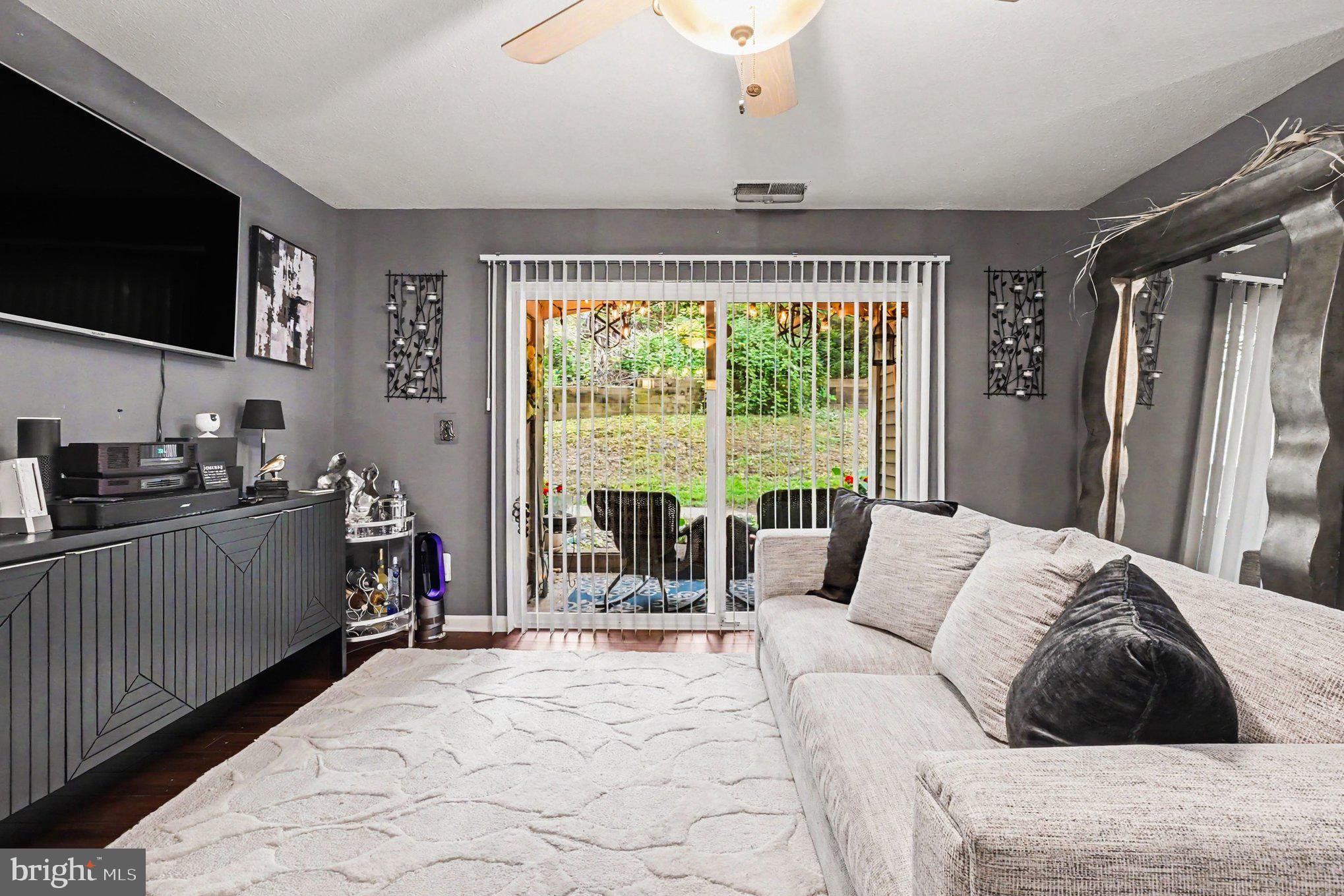 ASHLAR HILL - Residential