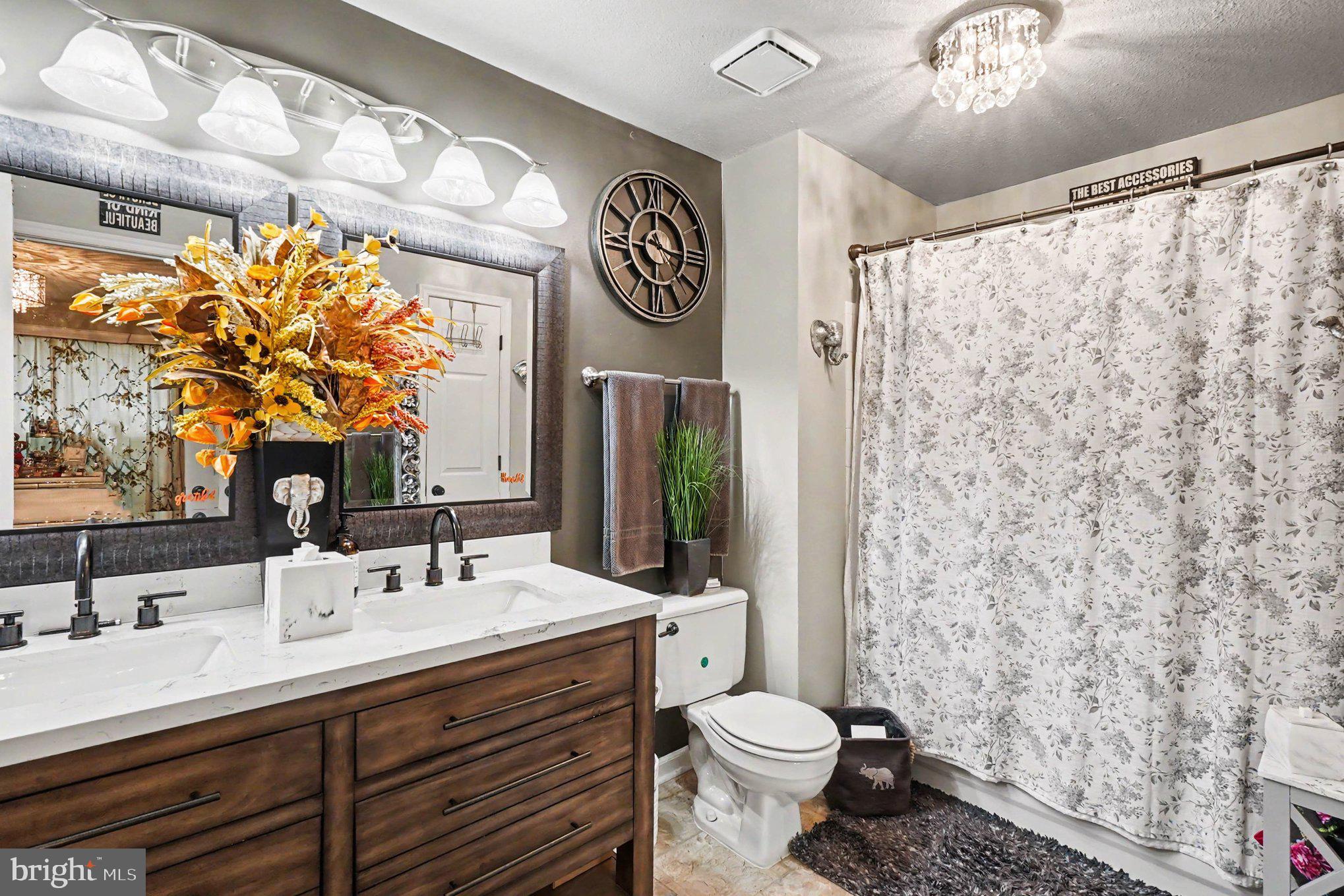 ASHLAR HILL - Residential