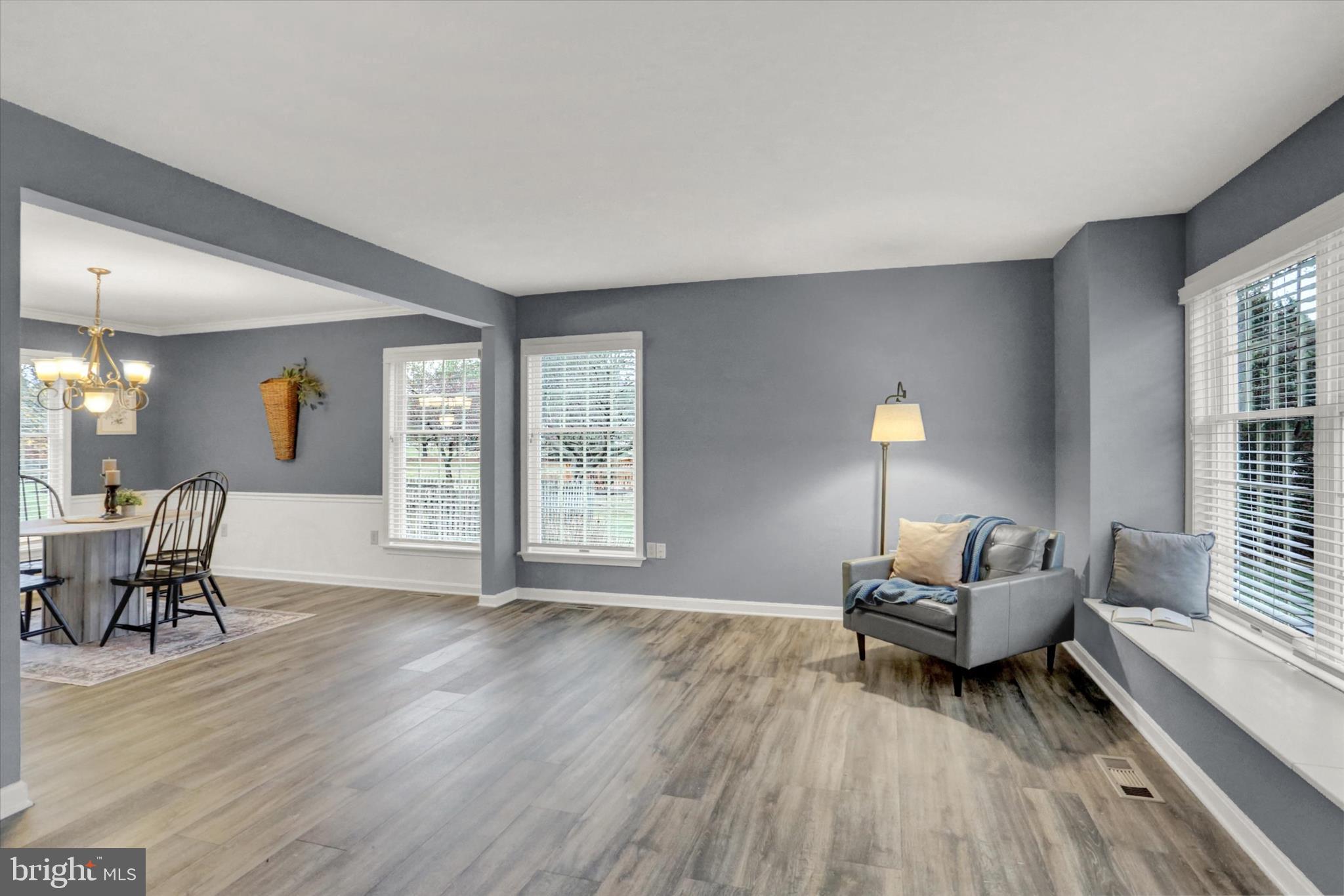 1719 BENNINGTON DRIVE