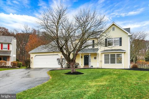 1719 BENNINGTON DRIVE HARRISBURG PA 17112