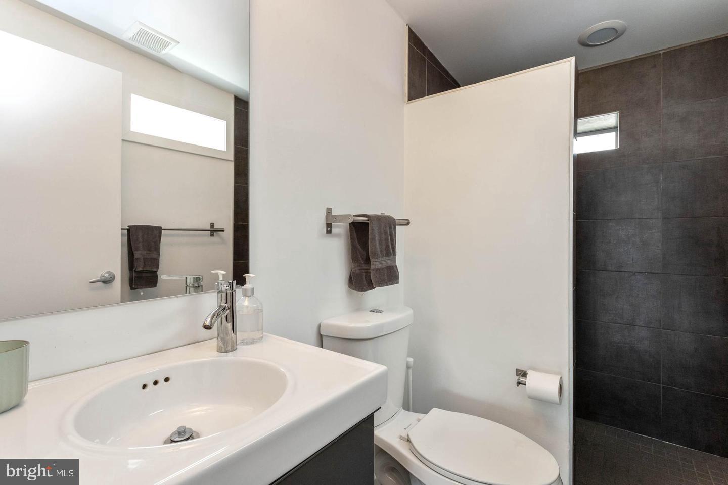 REMINGTON HISTORIC DISTRICT - Residential Lease