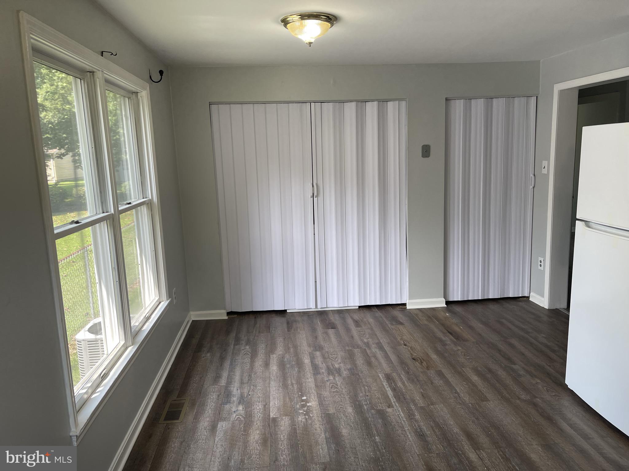 WHITE SANDS - Residential Lease