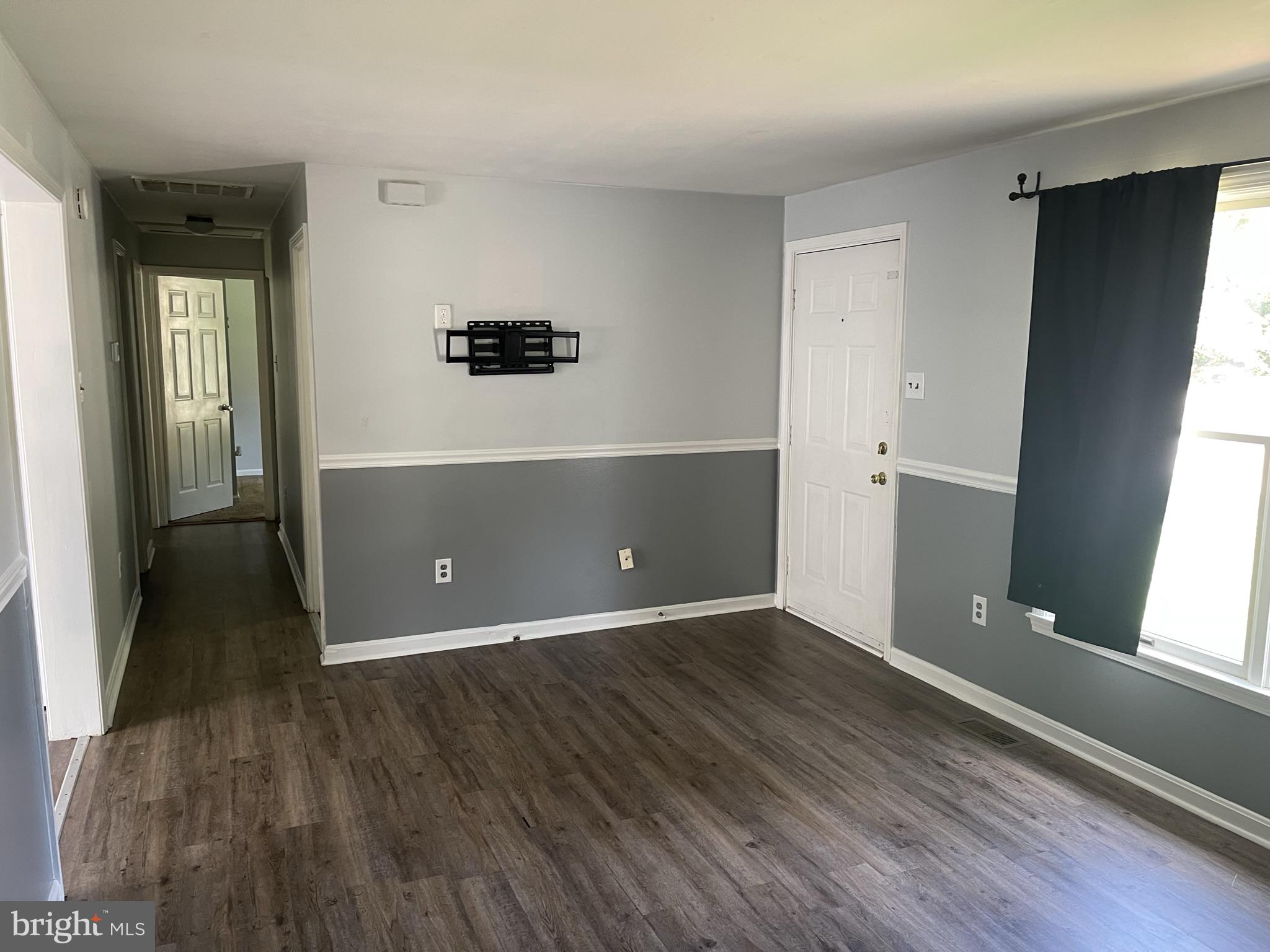 WHITE SANDS - Residential Lease