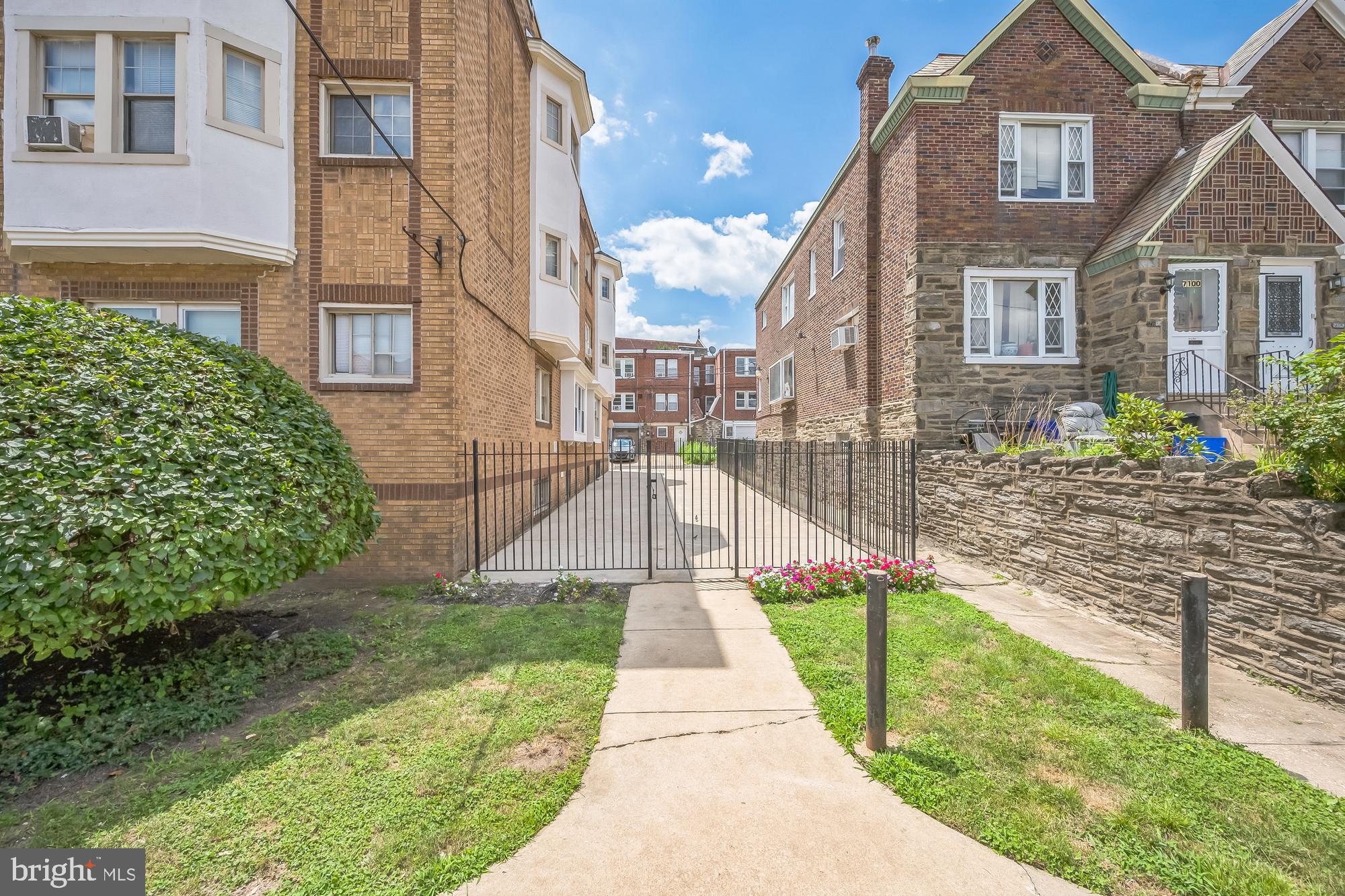 WEST OAK LANE - Commercial Sale