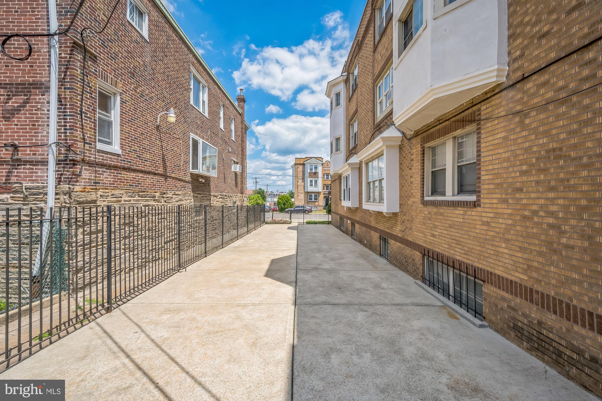 WEST OAK LANE - Commercial Sale