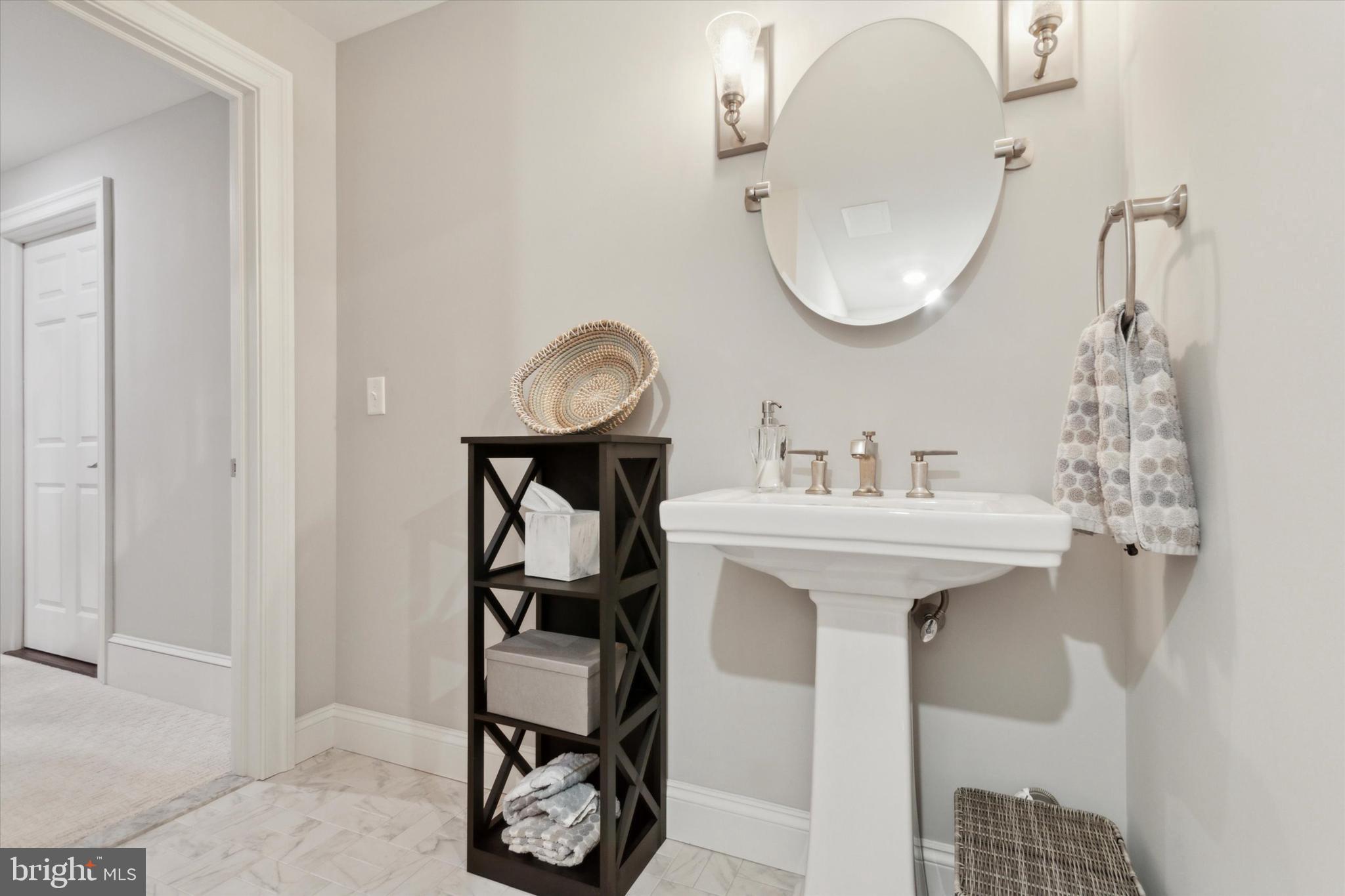 CHASE AT MALVERN HNT - Residential