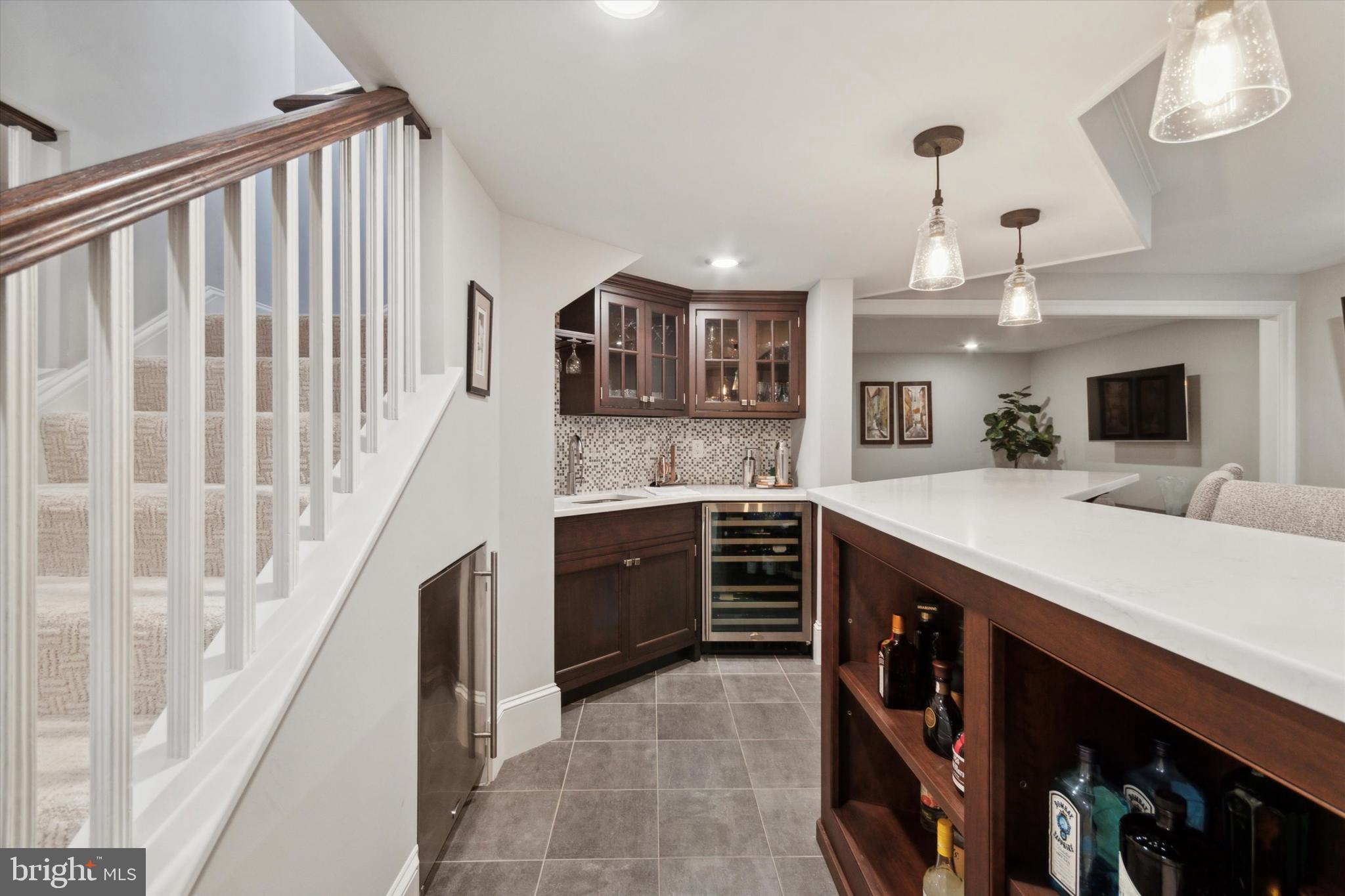 CHASE AT MALVERN HNT - Residential