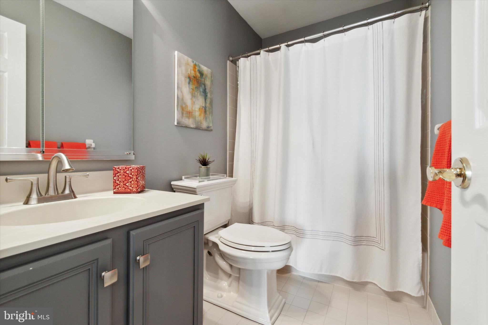 CHASE AT MALVERN HNT - Residential