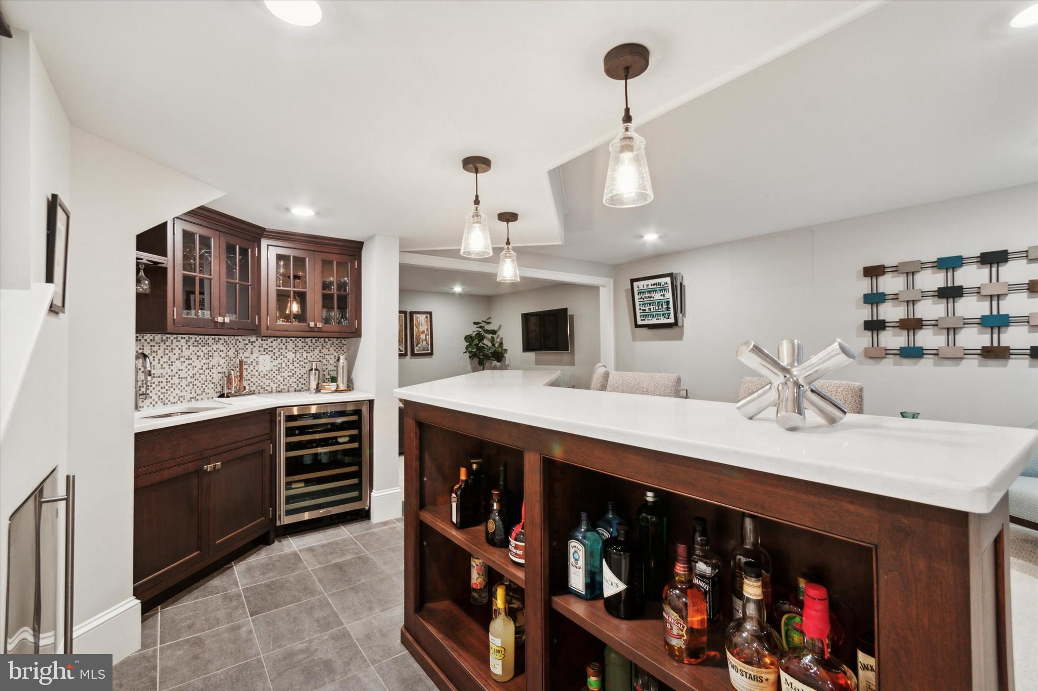 CHASE AT MALVERN HNT - Residential