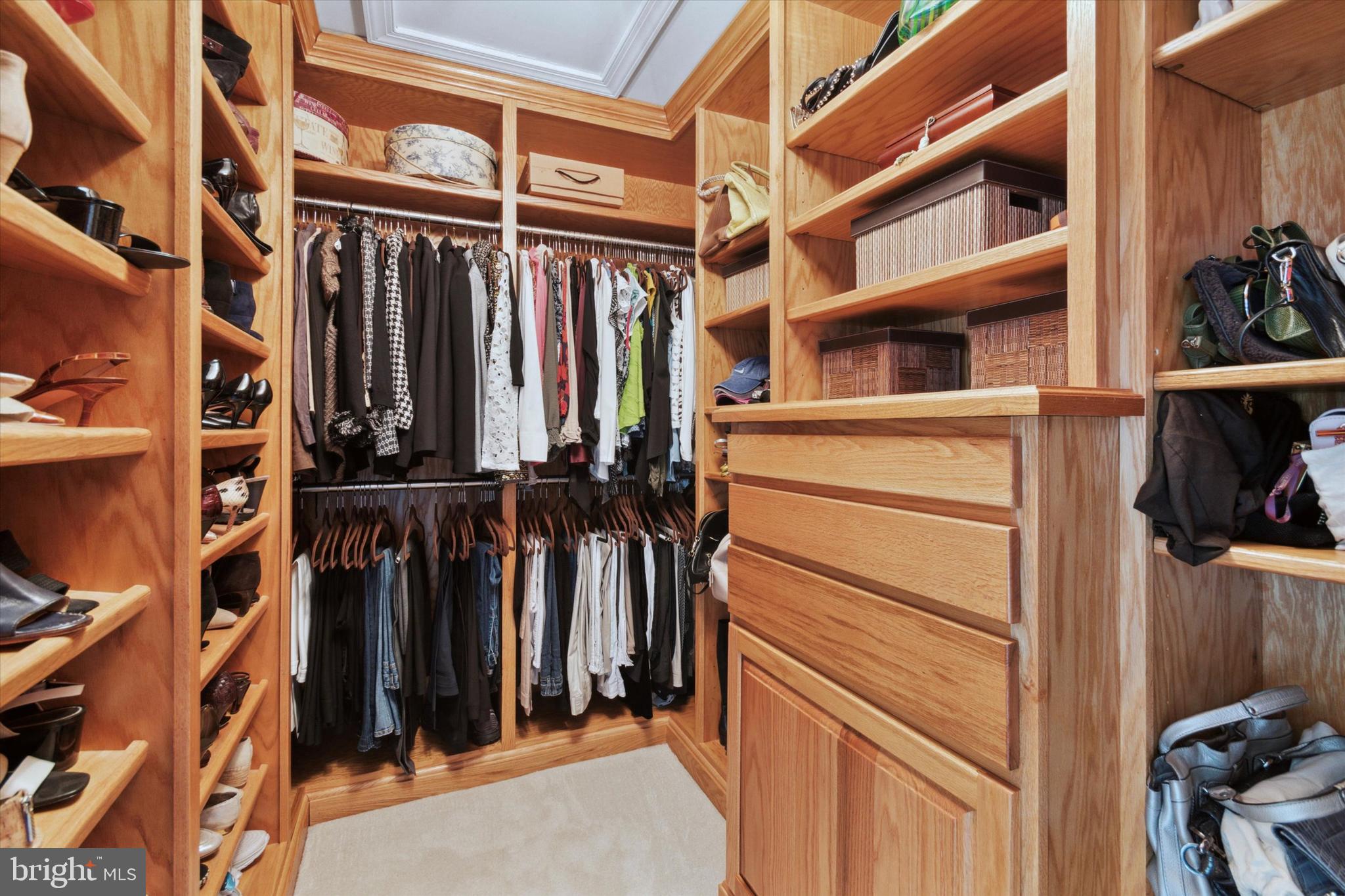 CHASE AT MALVERN HNT - Residential