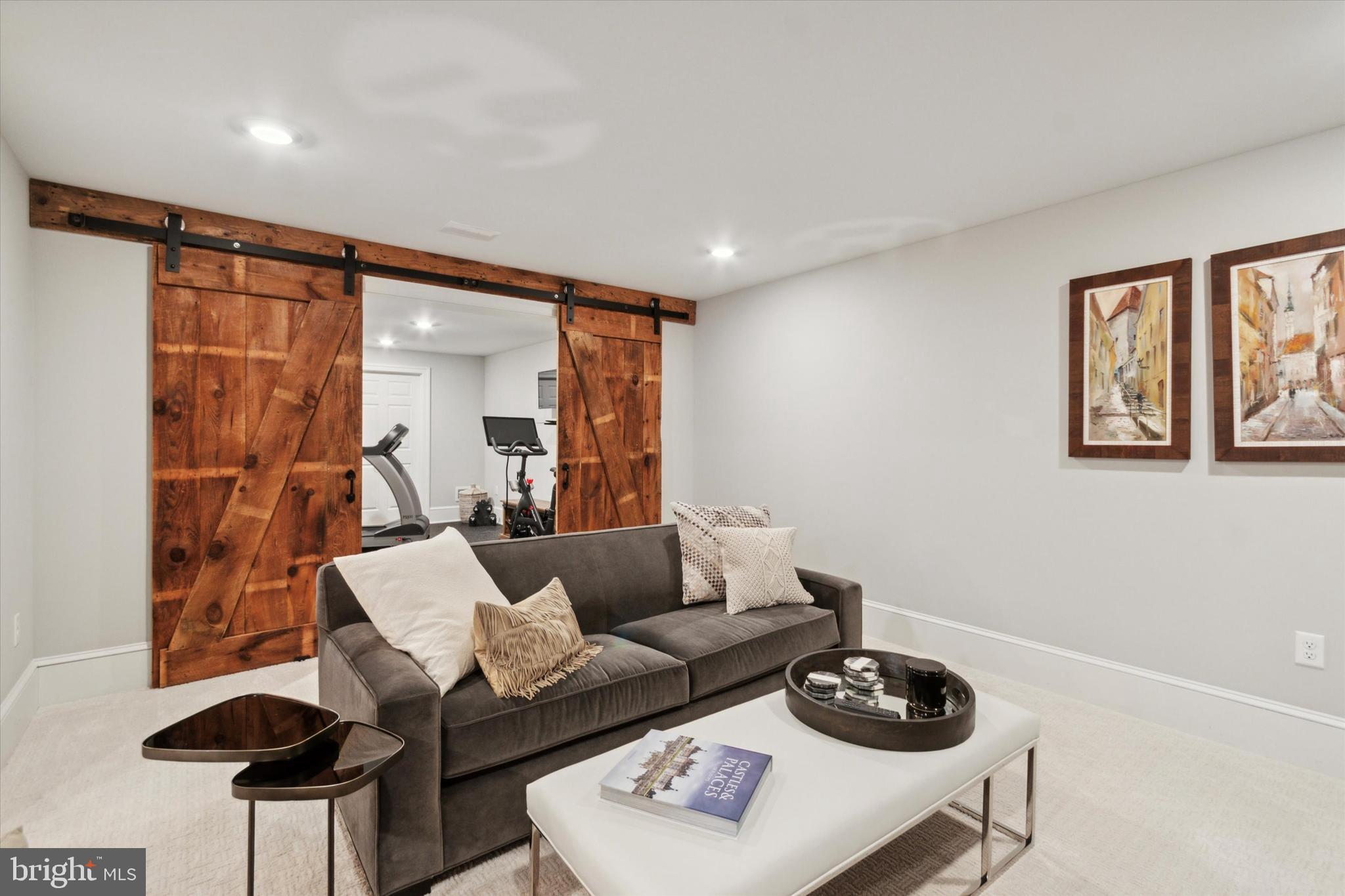 CHASE AT MALVERN HNT - Residential