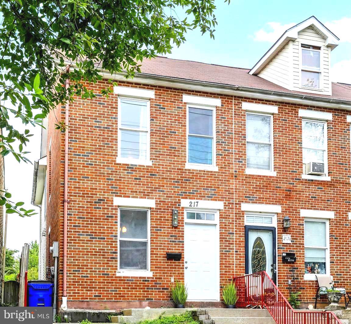 DOWNTOWN FREDERICK - Residential