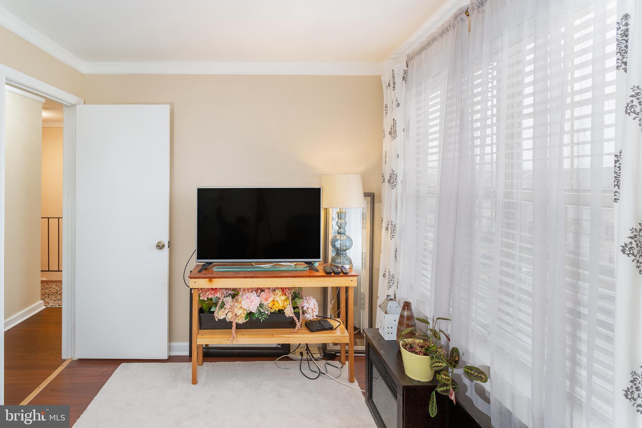 QUAIL HOLLOW - Residential