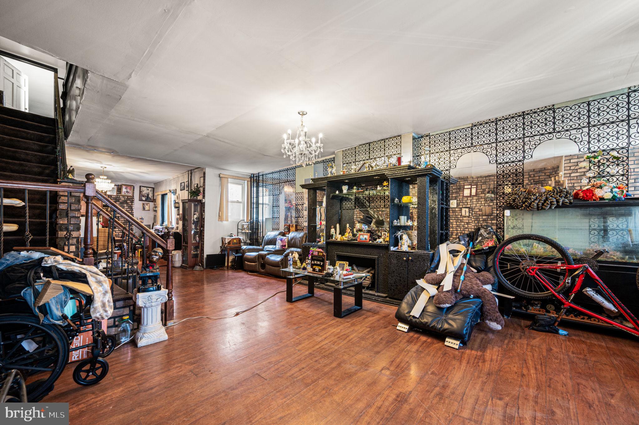 POINT BREEZE - Residential