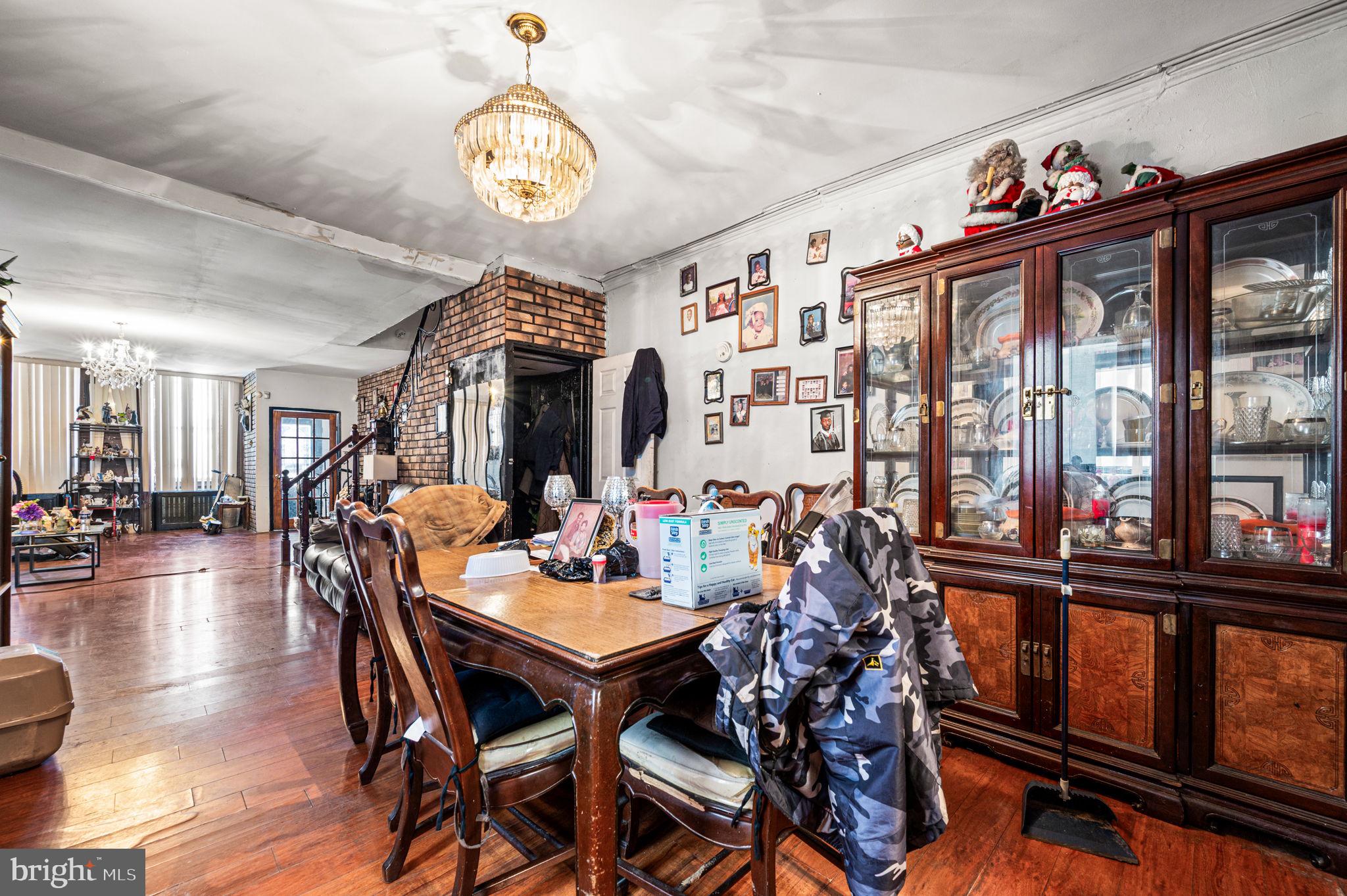 POINT BREEZE - Residential