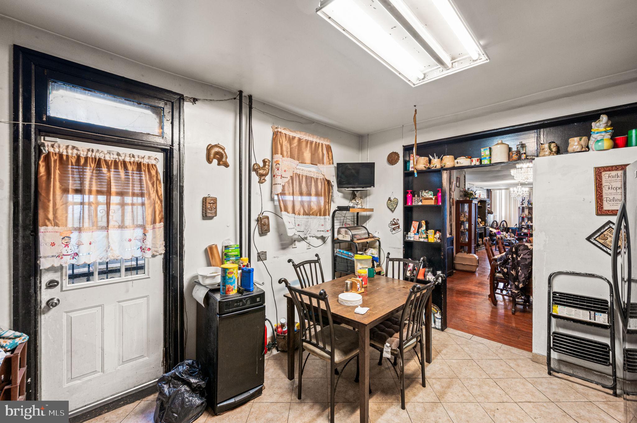 POINT BREEZE - Residential