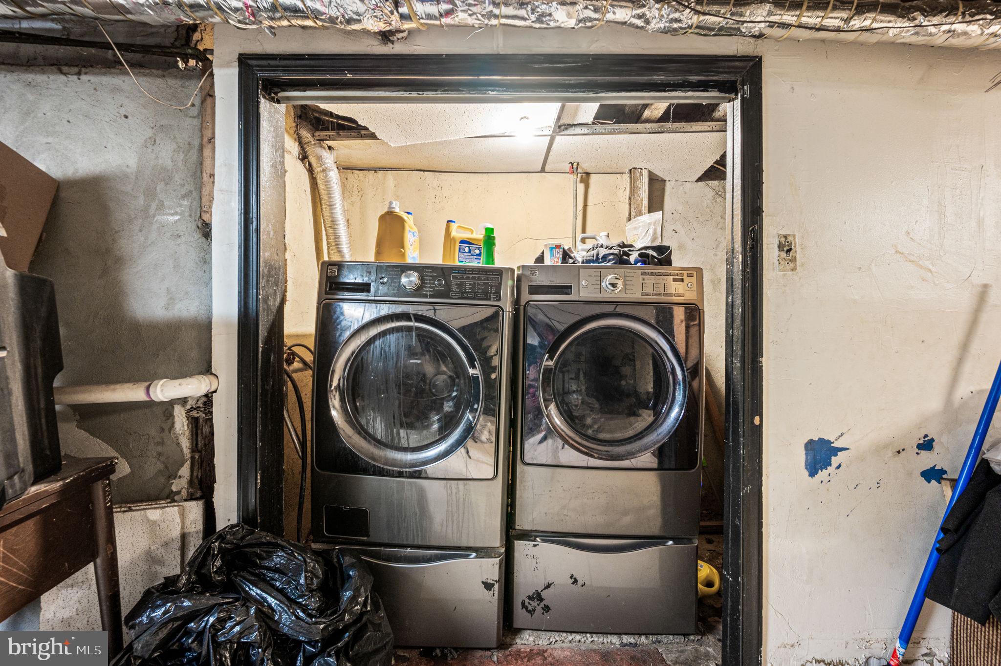 POINT BREEZE - Residential