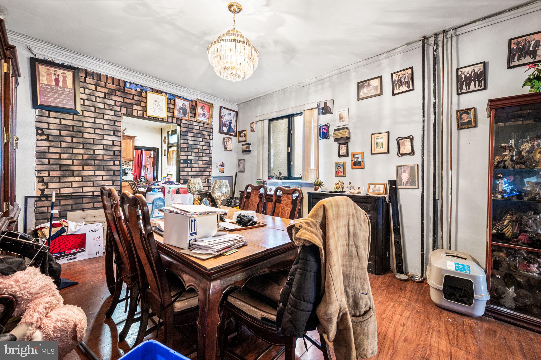 POINT BREEZE - Residential