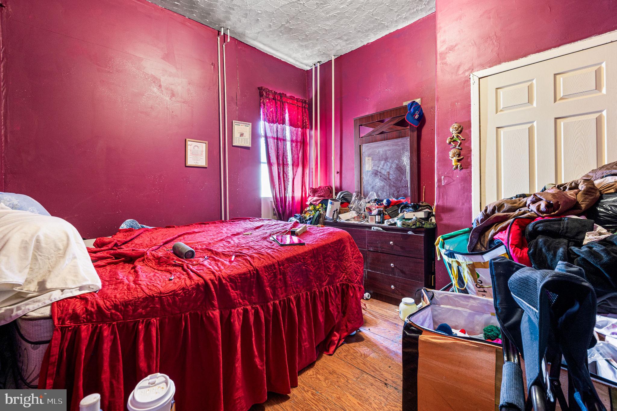 POINT BREEZE - Residential