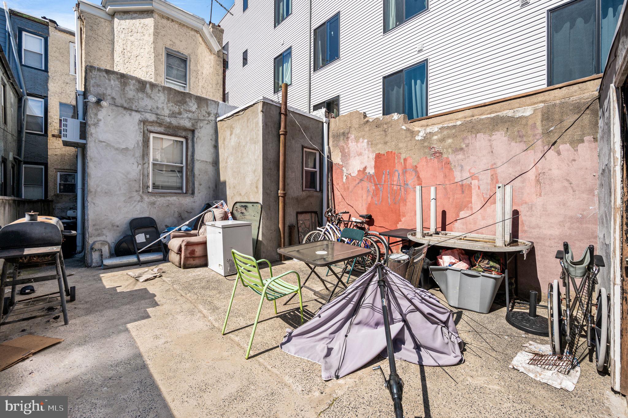 POINT BREEZE - Residential