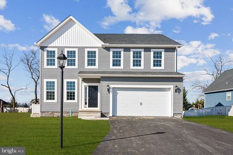 1411 MAPLE LANE 179 HANOVER PA 17331