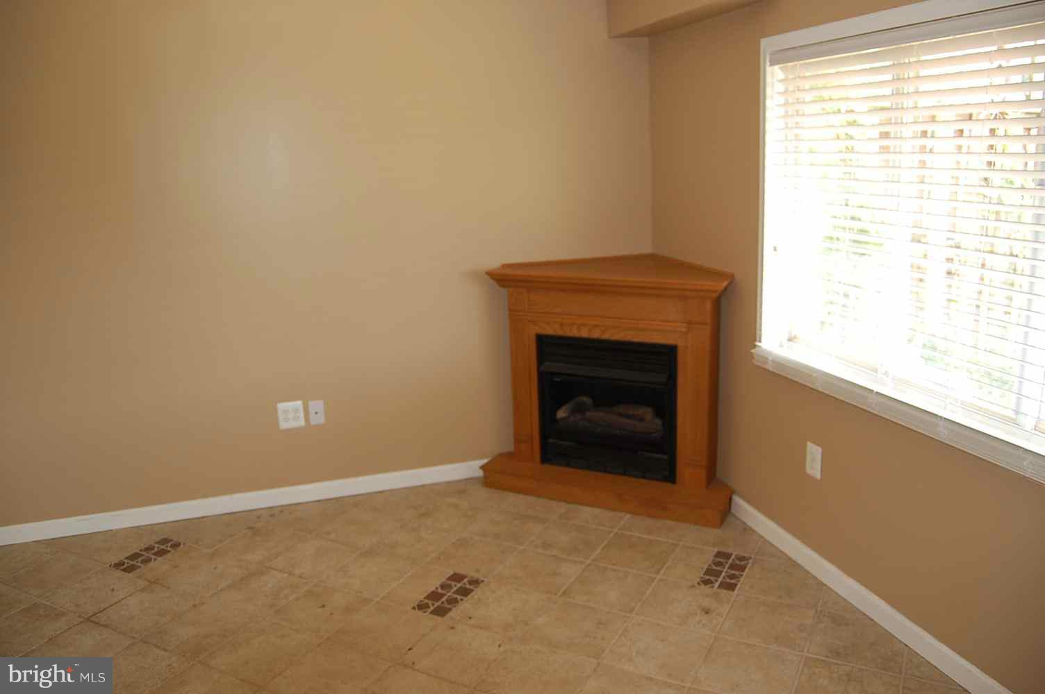 HEATHER GLEN - Residential Lease