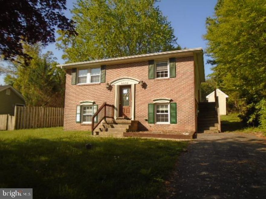 Spacious Split Foyer offered in Bayside Beach. Home features nice size rear yard with and privacy partially fenced yard. Off street parking and mature trees. Open floor plan on main level. Huge breakfast room off kitchen with sliders that lead to rear deck. Bedroom was 2 rooms converted to 1 bigger bedroom. Lower level has 2 bedrooms and full bath. Family room has brick fireplace hearth.  Close to schools and shopping. Easy access to parks . Agents please see  agent remarks and documents on this listing for all information and contract details. Open to all bidders !